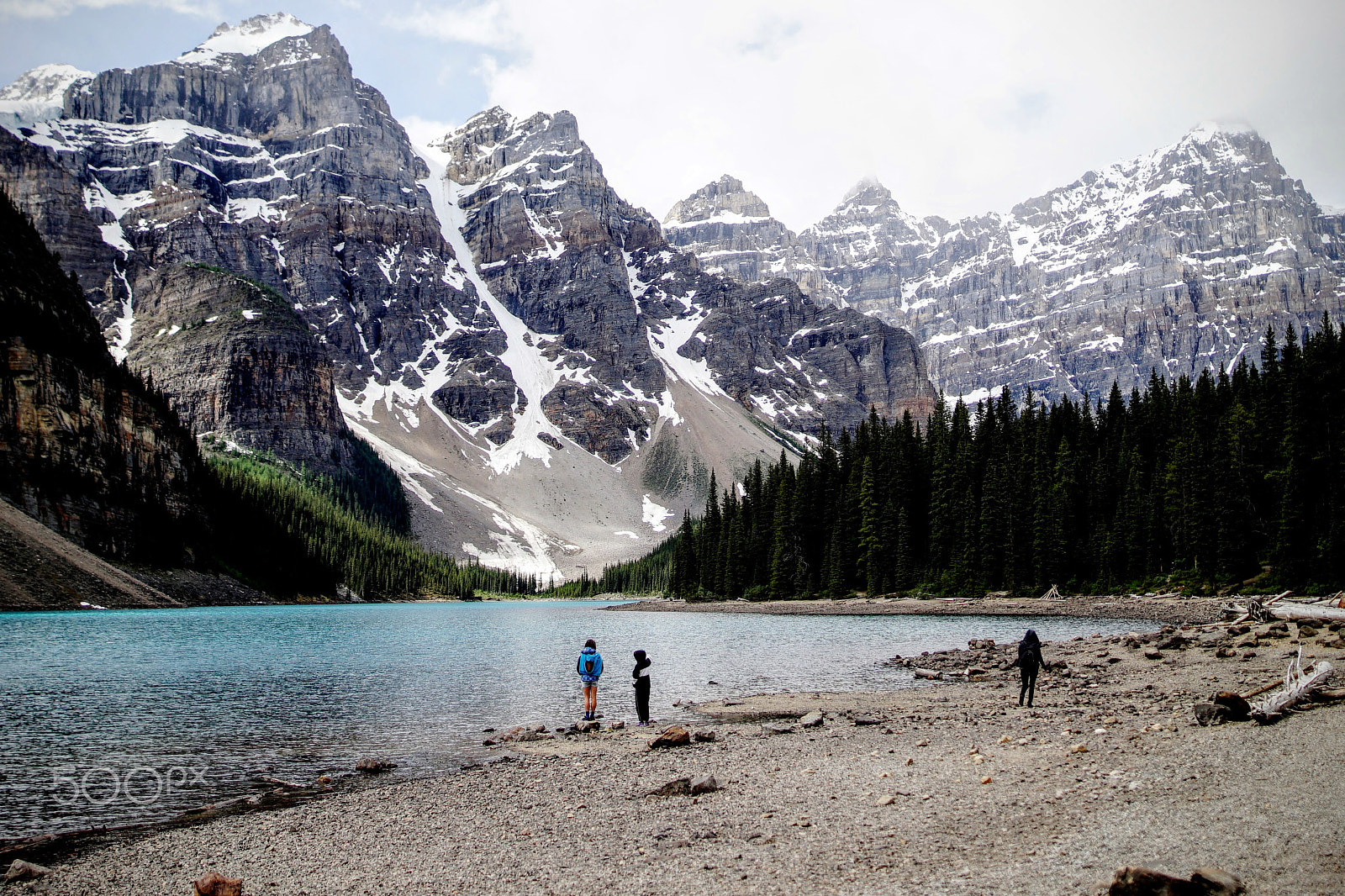 Sony a7 II + Sigma 24mm F1.4 DG HSM Art sample photo. Moraine lake, early morning photography