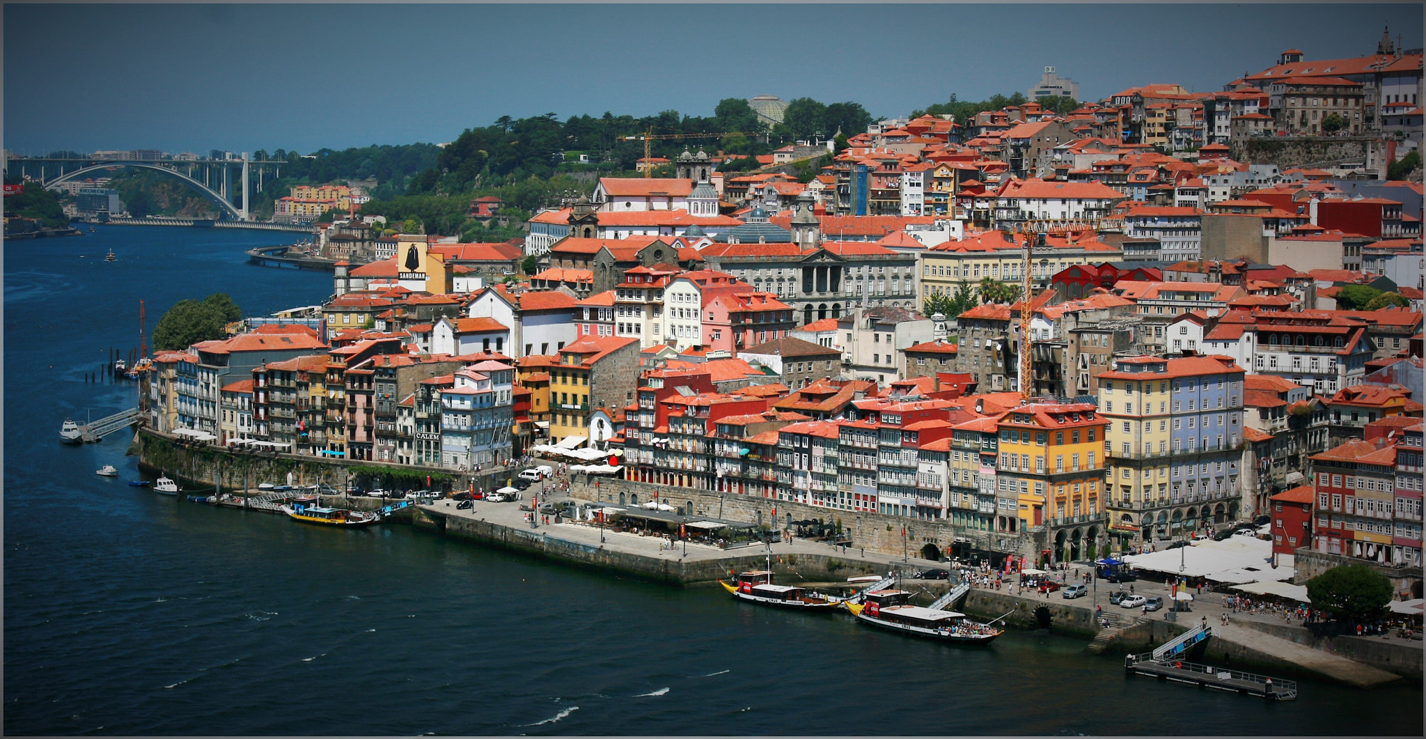 Canon EOS 400D (EOS Digital Rebel XTi / EOS Kiss Digital X) sample photo. Ribeira, porto. photography
