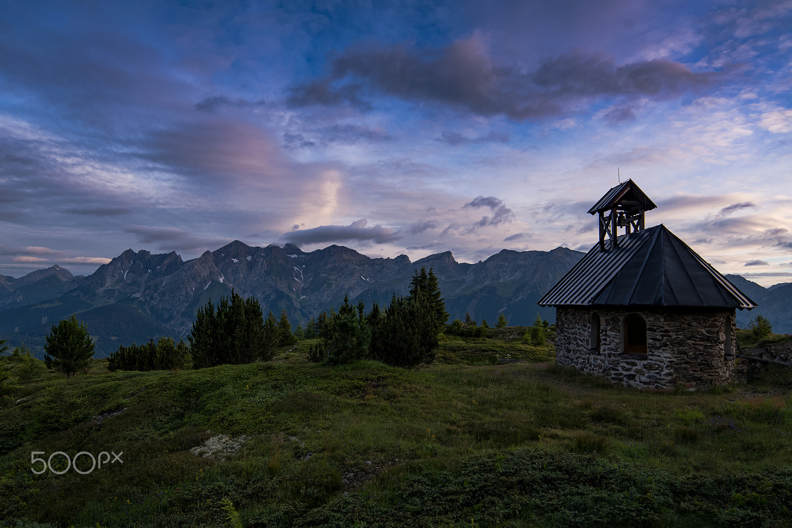 Samyang 14mm F2.8 ED AS IF UMC sample photo. Morningview zirmegg photography