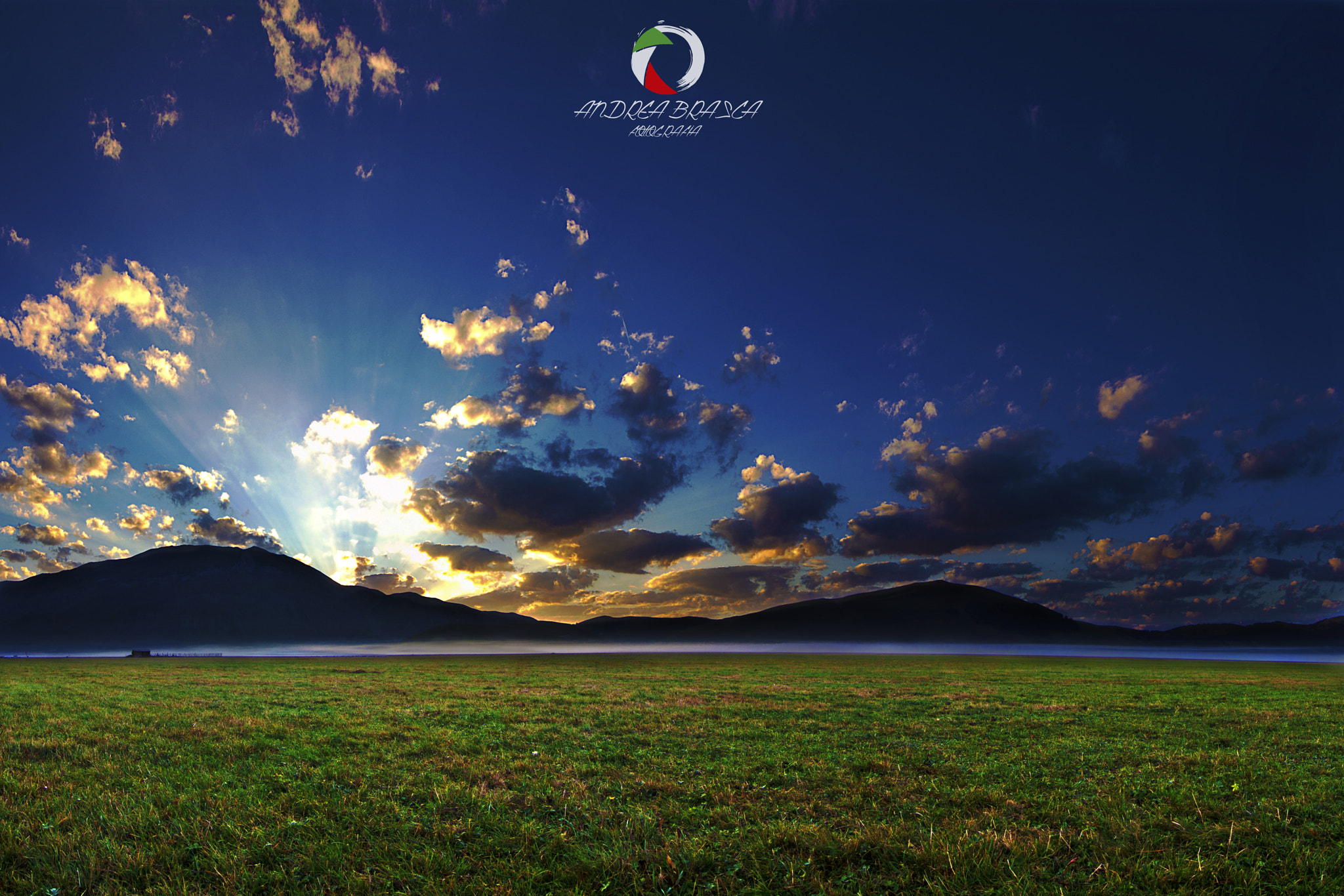 Tokina AT-X Pro 12-24mm F4 (IF) DX sample photo. Castelluccio sunrise photography