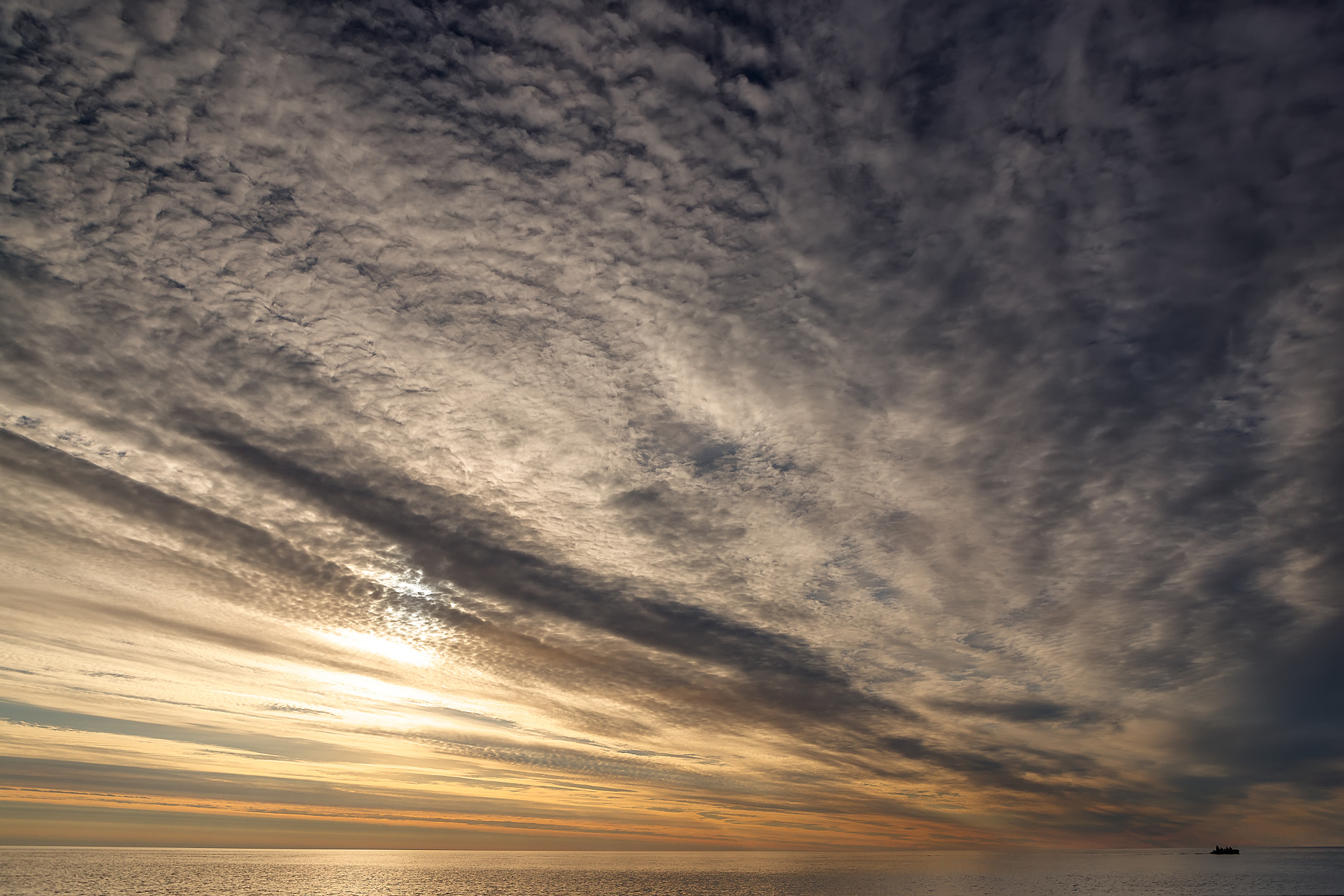 Canon EF 24-70mm F4L IS USM sample photo. Zodiac - artic photography