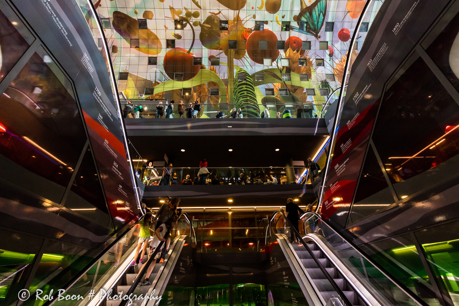 Canon EOS 5DS + Canon EF 16-35mm F4L IS USM sample photo. Escalators, markthal rotterdam 2 photography