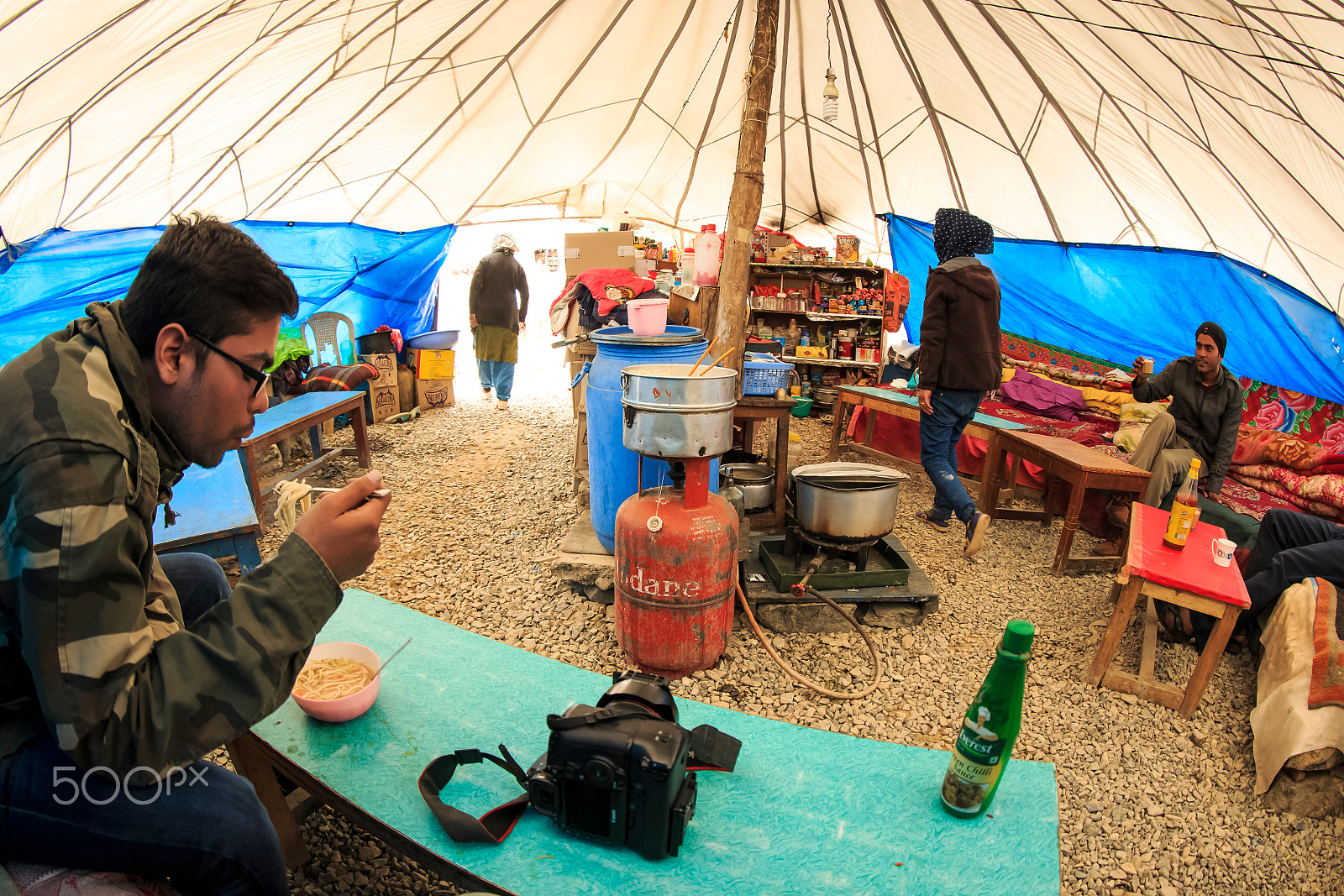 Canon EF 8-15mm F4L Fisheye USM sample photo. Eatery with a difference photography