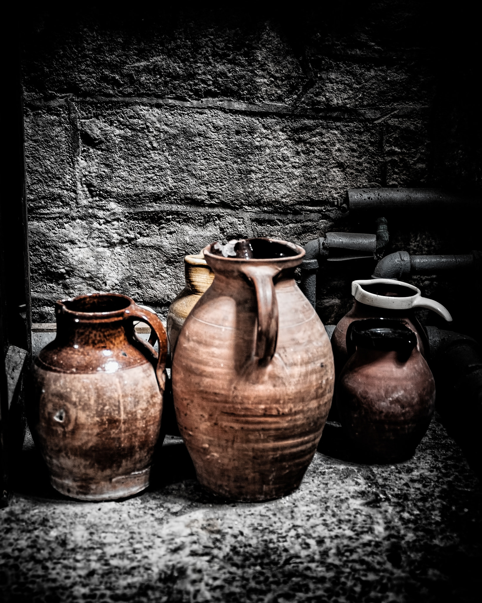 AF Zoom-Nikkor 28-105mm f/3.5-4.5D IF sample photo. Urns photography