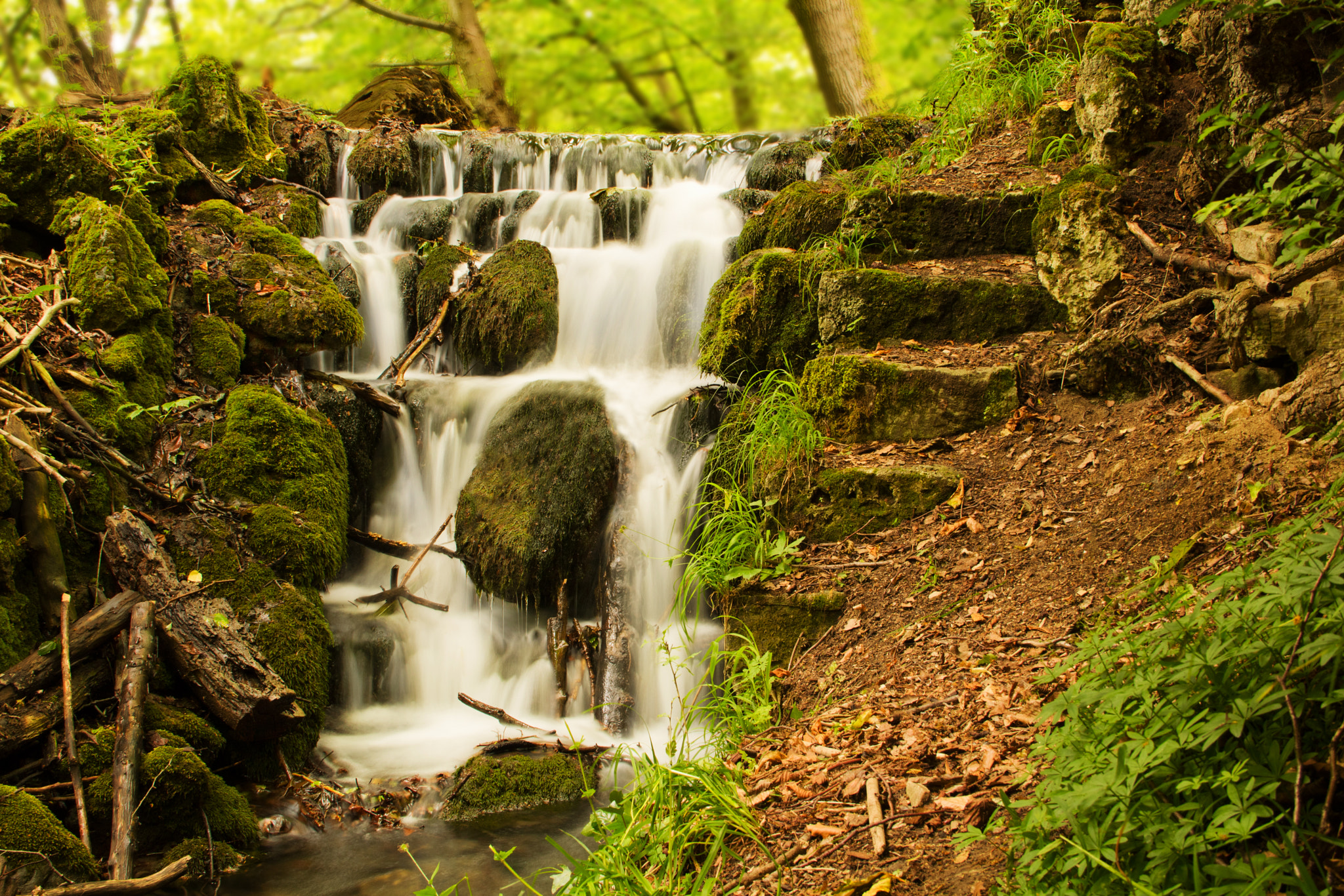 Canon EOS 750D (EOS Rebel T6i / EOS Kiss X8i) sample photo. Waterfall in königslutter (germany)  photography