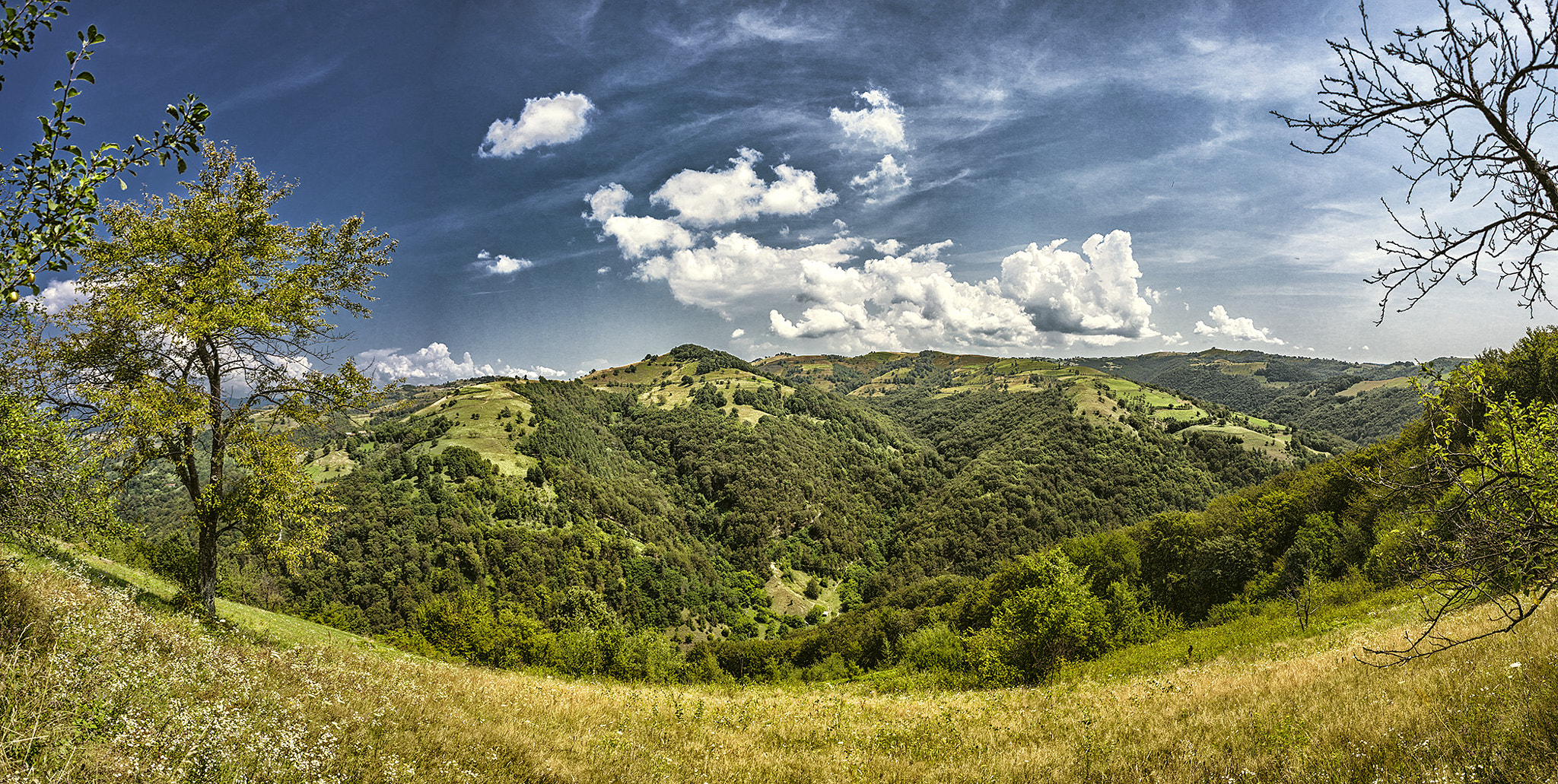 Canon EF 28-80mm f/3.5-5.6 USM IV sample photo. Romania photography