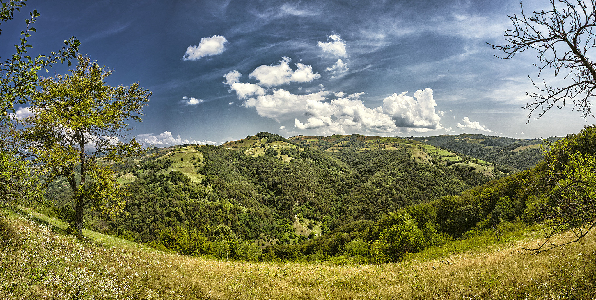 Canon EOS 6D + Canon EF 28-80mm f/3.5-5.6 USM IV sample photo. Romania photography