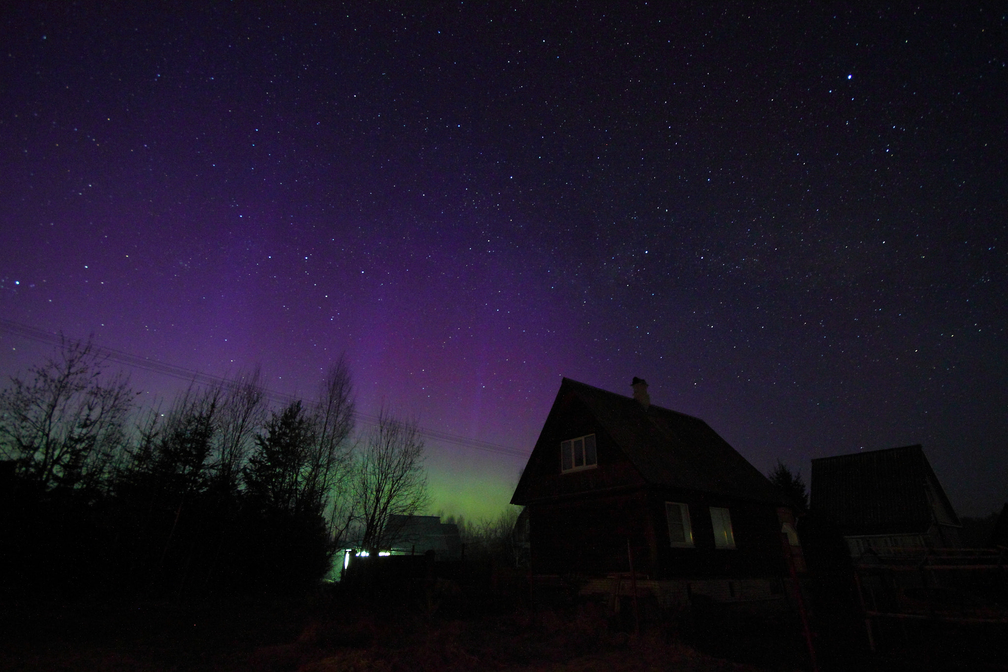 Canon 10-20mm sample photo. Spring aurora photography