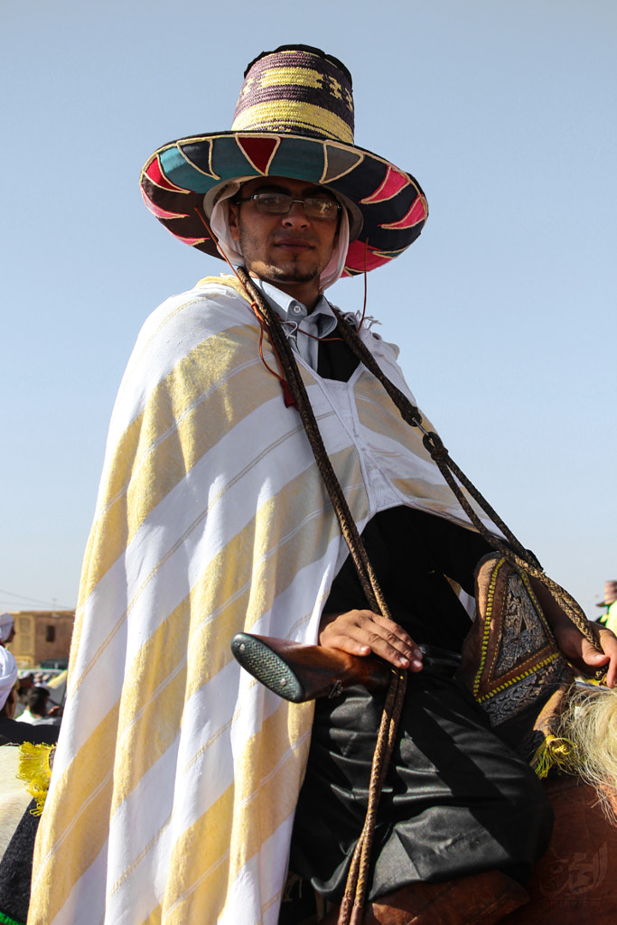 Traditional dress of Knight Algerian + gunpowder rifle by MOHAMED ...