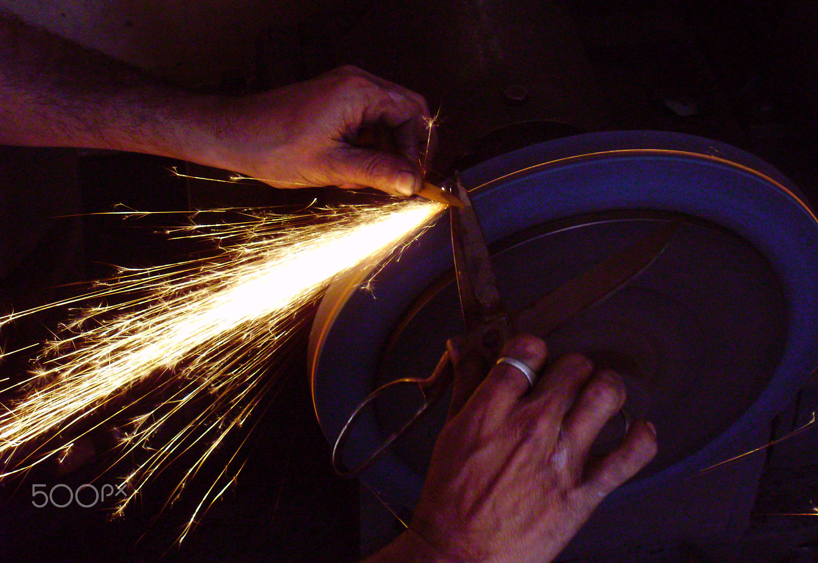 Olympus FE330,X845,C550 sample photo. Small business tool sharping center photography