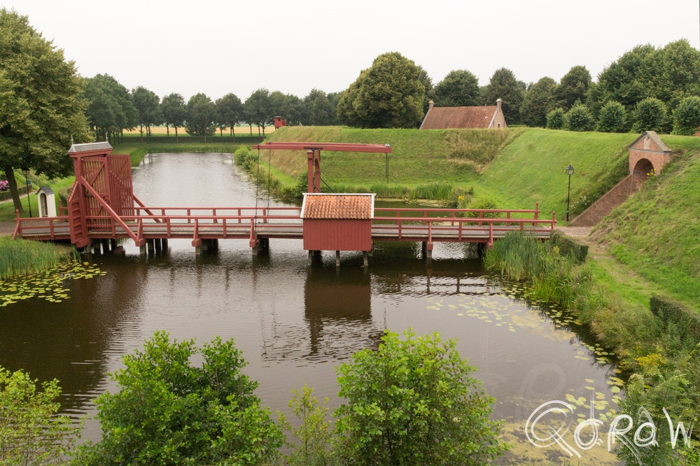 Sony SLT-A58 + Sigma 18-200mm F3.5-6.3 DC sample photo. Ophaalbrug bourtange photography