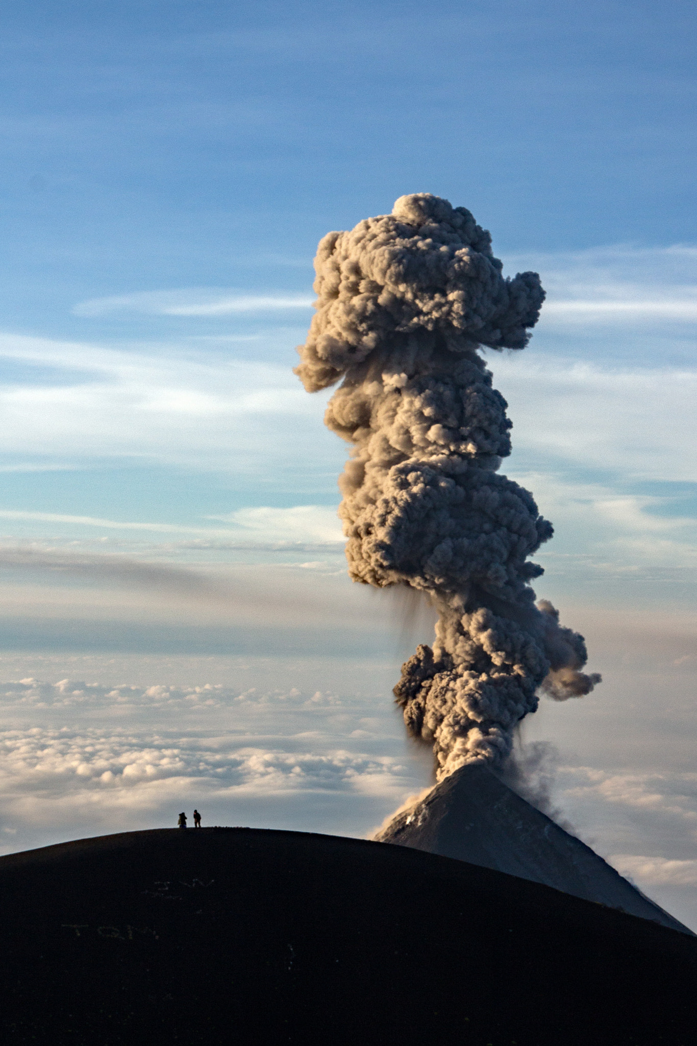 Canon EOS 100D (EOS Rebel SL1 / EOS Kiss X7) sample photo. Eruption of volcano fuego, guatemala photography