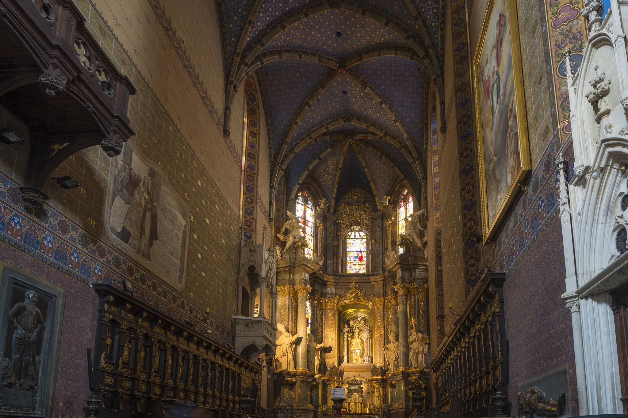 Sony a99 II + Sony Vario-Sonnar T* 16-35mm F2.8 ZA SSM sample photo. Latin cathedral, lviv photography