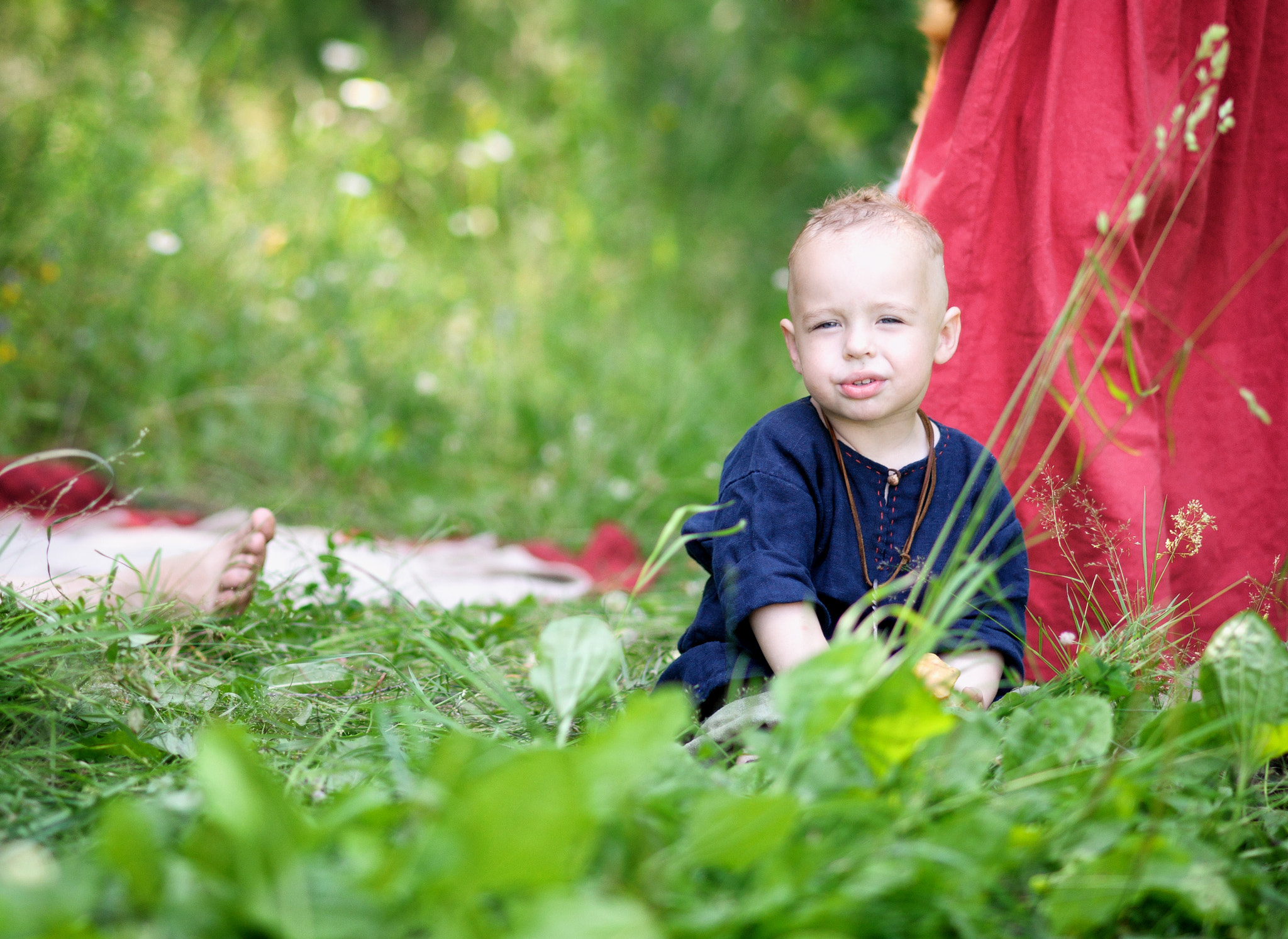 Sony Sonnar T* 135mm F1.8 ZA sample photo. Сarefree childhood photography