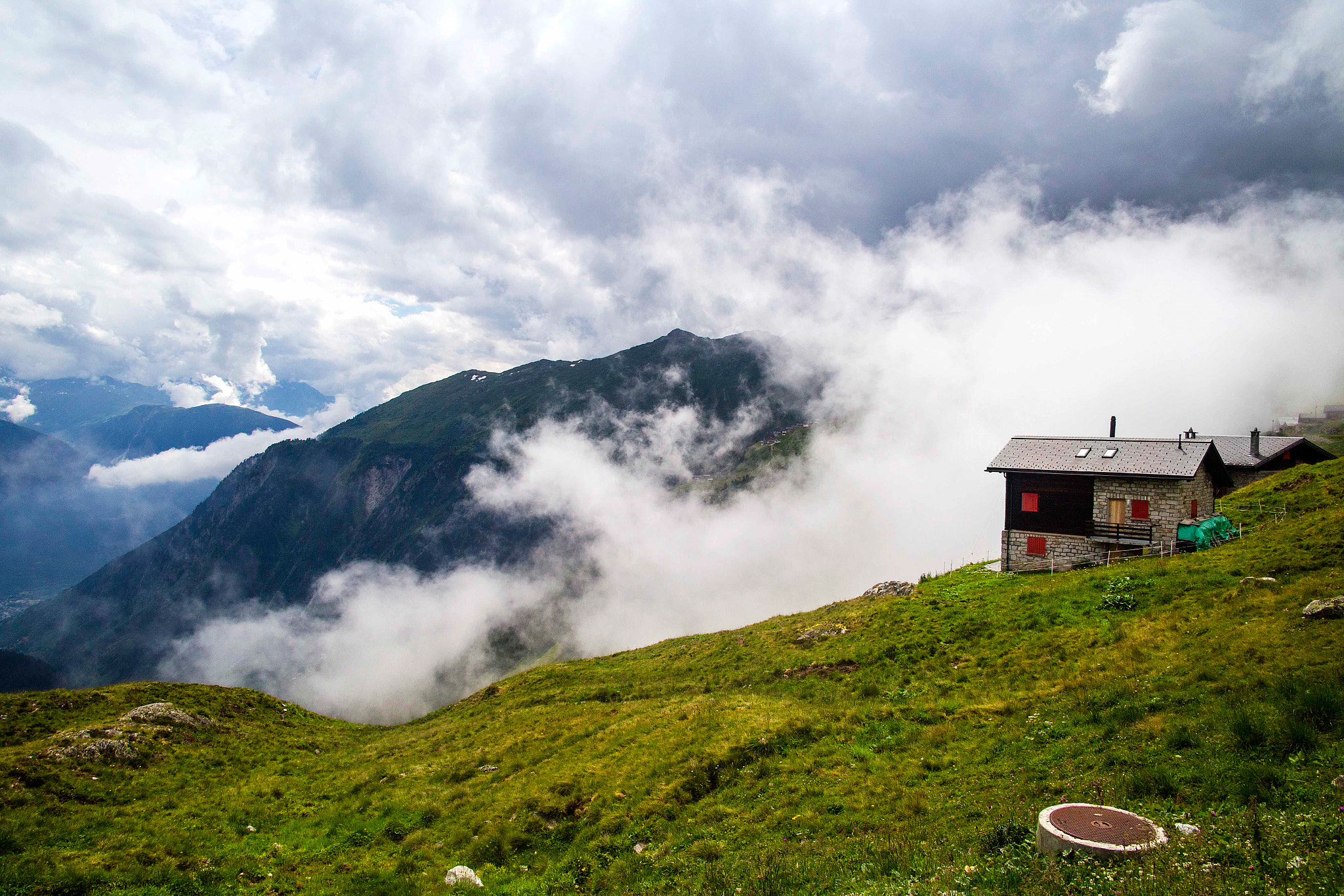 Canon EF 24-85mm F3.5-4.5 USM sample photo. Clouds' ascent photography