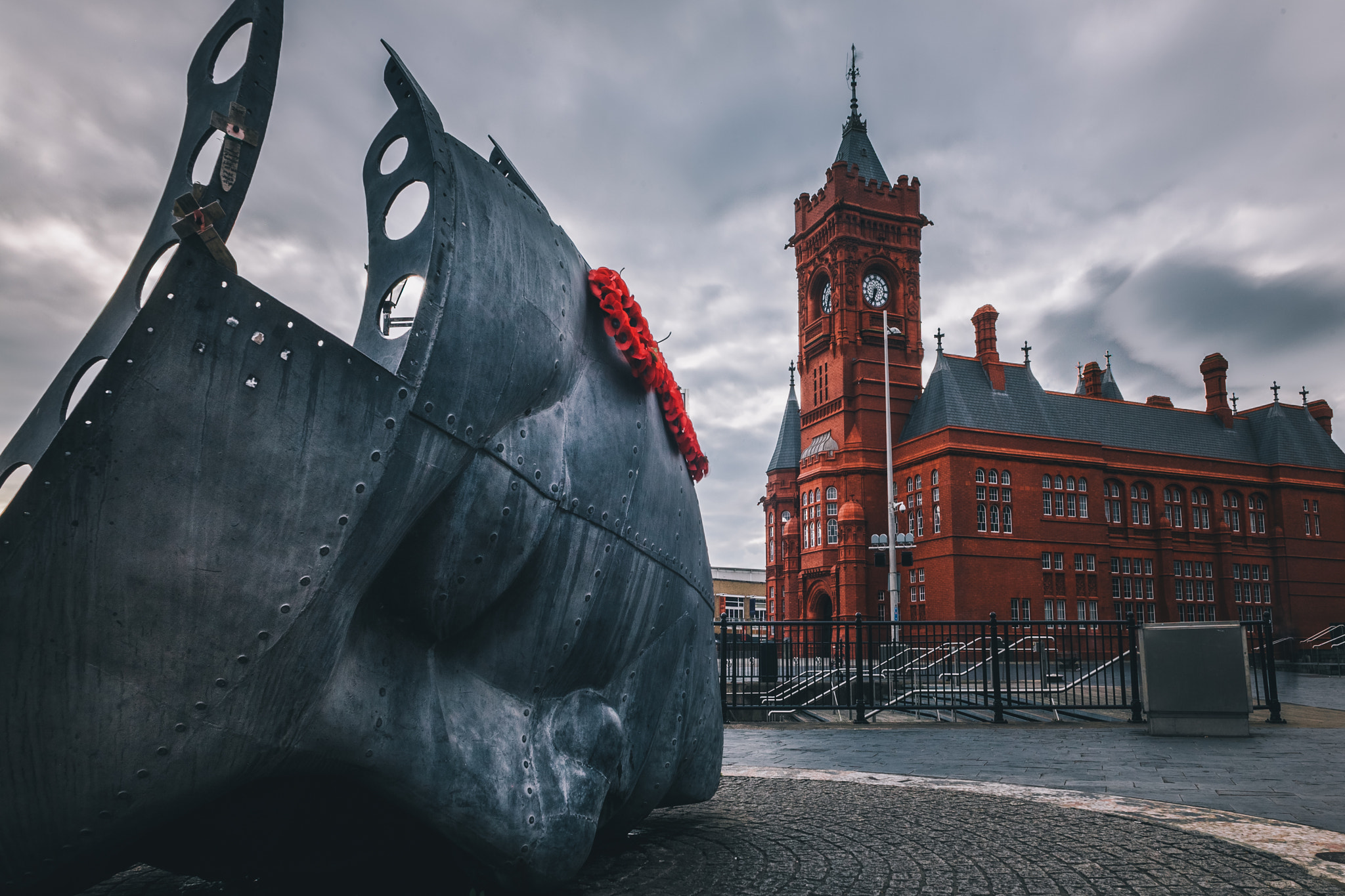 Canon EOS 5D + Canon EF 24mm F2.8 sample photo. Head, cardiff bay photography