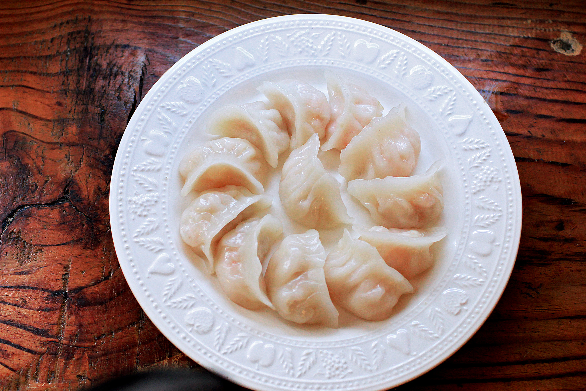 Canon EOS 550D (EOS Rebel T2i / EOS Kiss X4) + Canon EF 35mm F1.4L USM sample photo. Dumplings photography