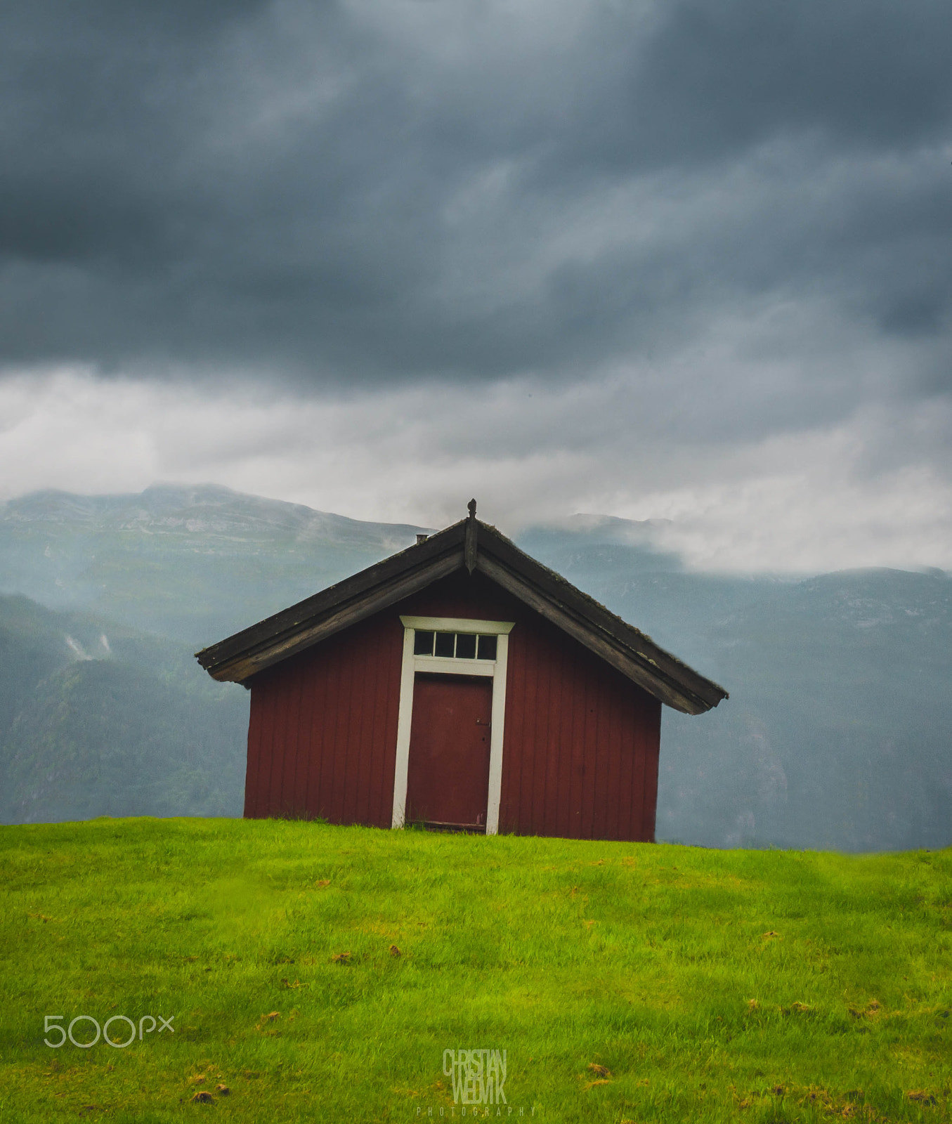Samyang 12mm F2.8 ED AS NCS Fisheye sample photo. "misty mood around red house" photography