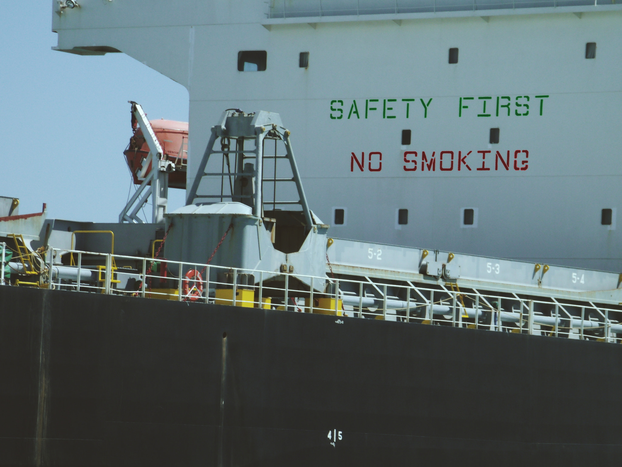 GENERAL IMAGING CO. X400 sample photo. Dangerous chemicals photography