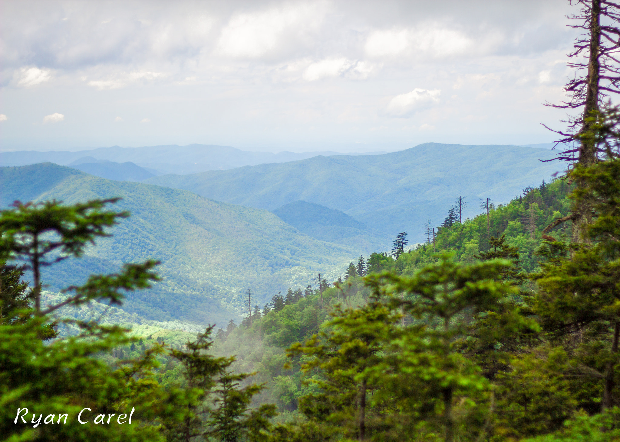 Canon EOS 60D + Canon EF 50mm F1.8 II sample photo. Mountain valley photography