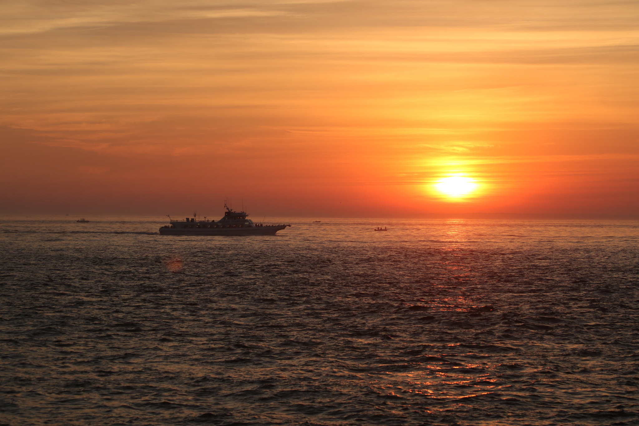 Canon EF 70-300mm F4-5.6 IS USM sample photo. Sunraise photography