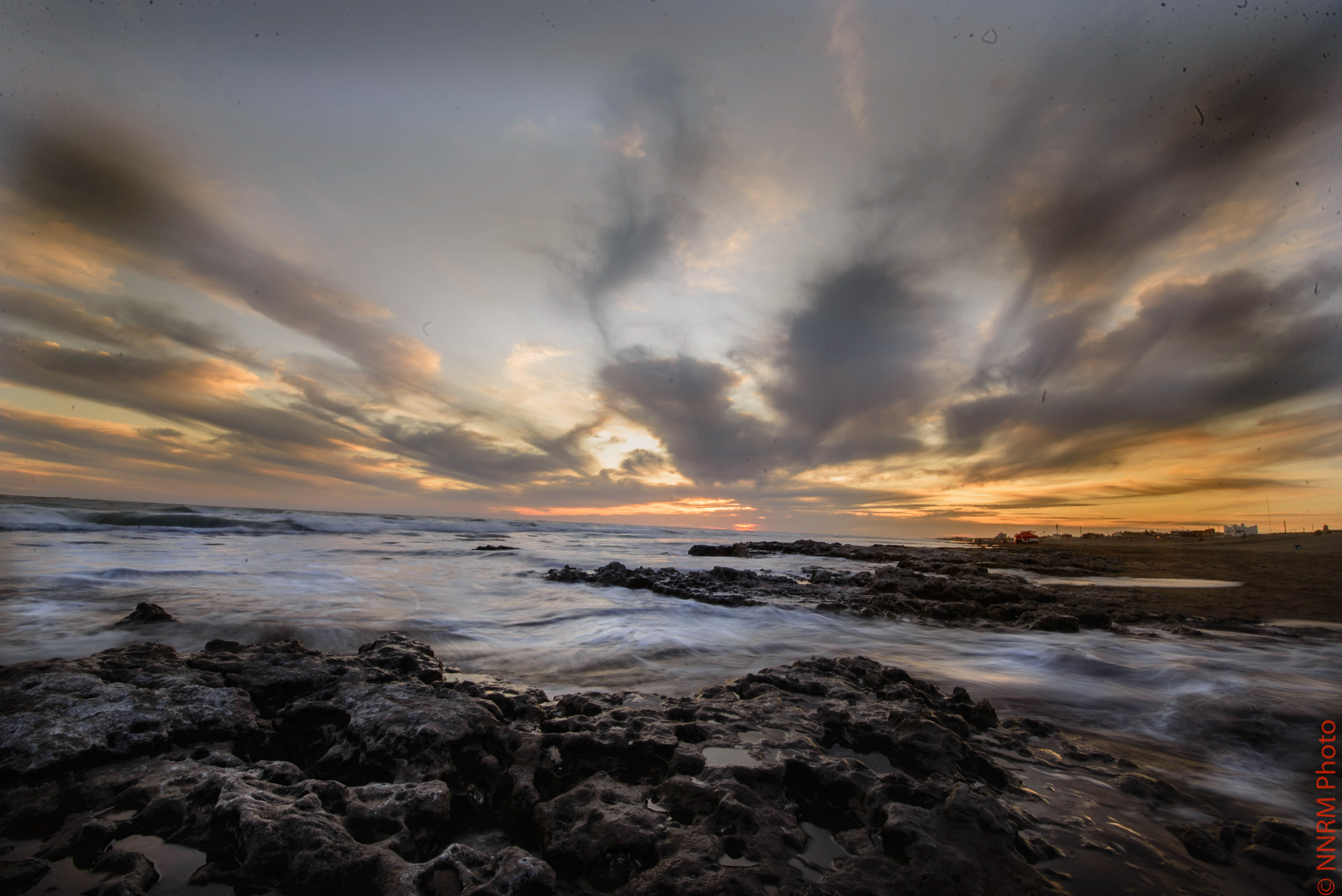 Nikon D610 + Sigma 12-24mm F4.5-5.6 II DG HSM sample photo. Atardecer en el paraíso photography