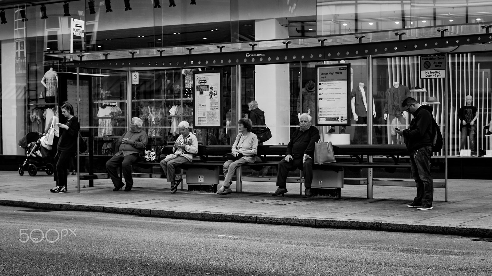 Leica M9 + Summicron-M 50mm f/2 (III) sample photo. Personal space photography