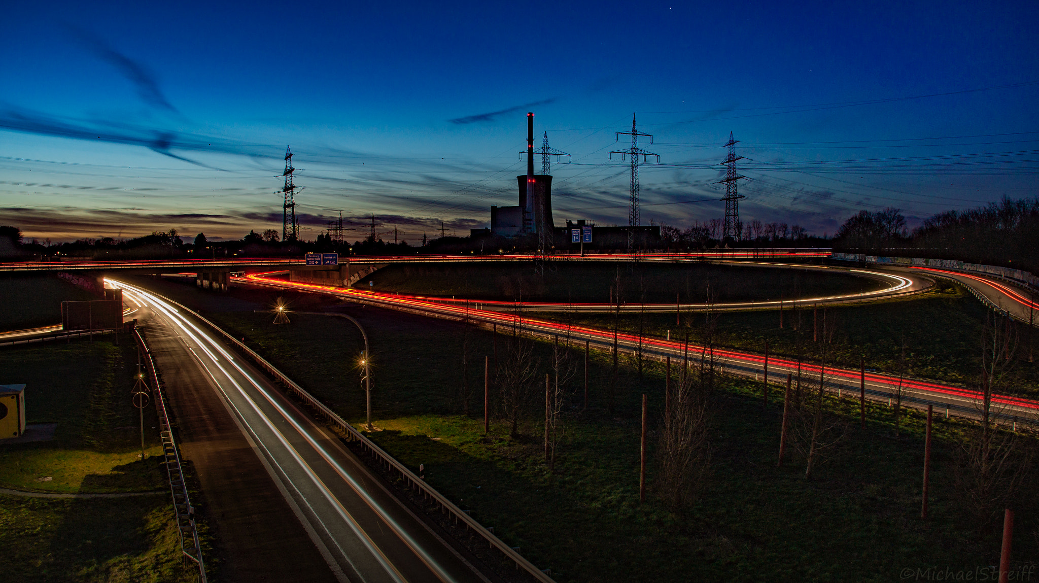 Sony SLT-A33 + Sigma 18-200mm F3.5-6.3 DC sample photo. Autobahnkreuz photography