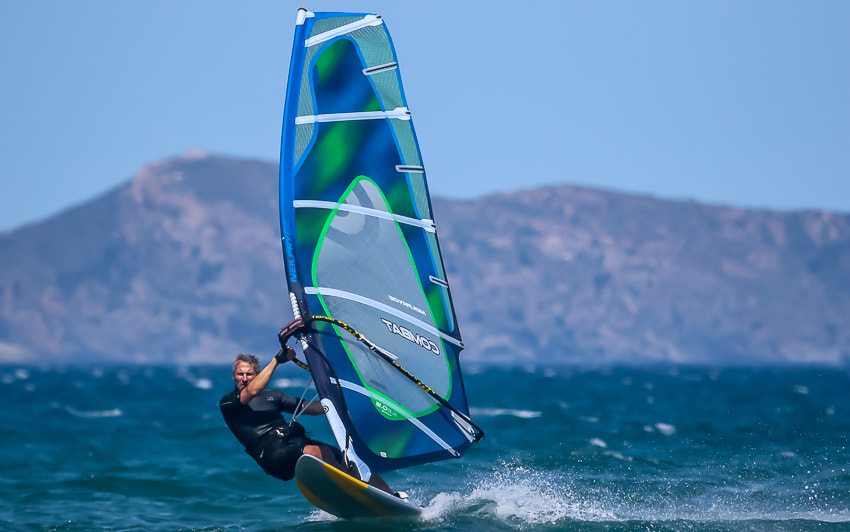 Canon EF 100-400mm F4.5-5.6L IS USM sample photo. Surfing photography