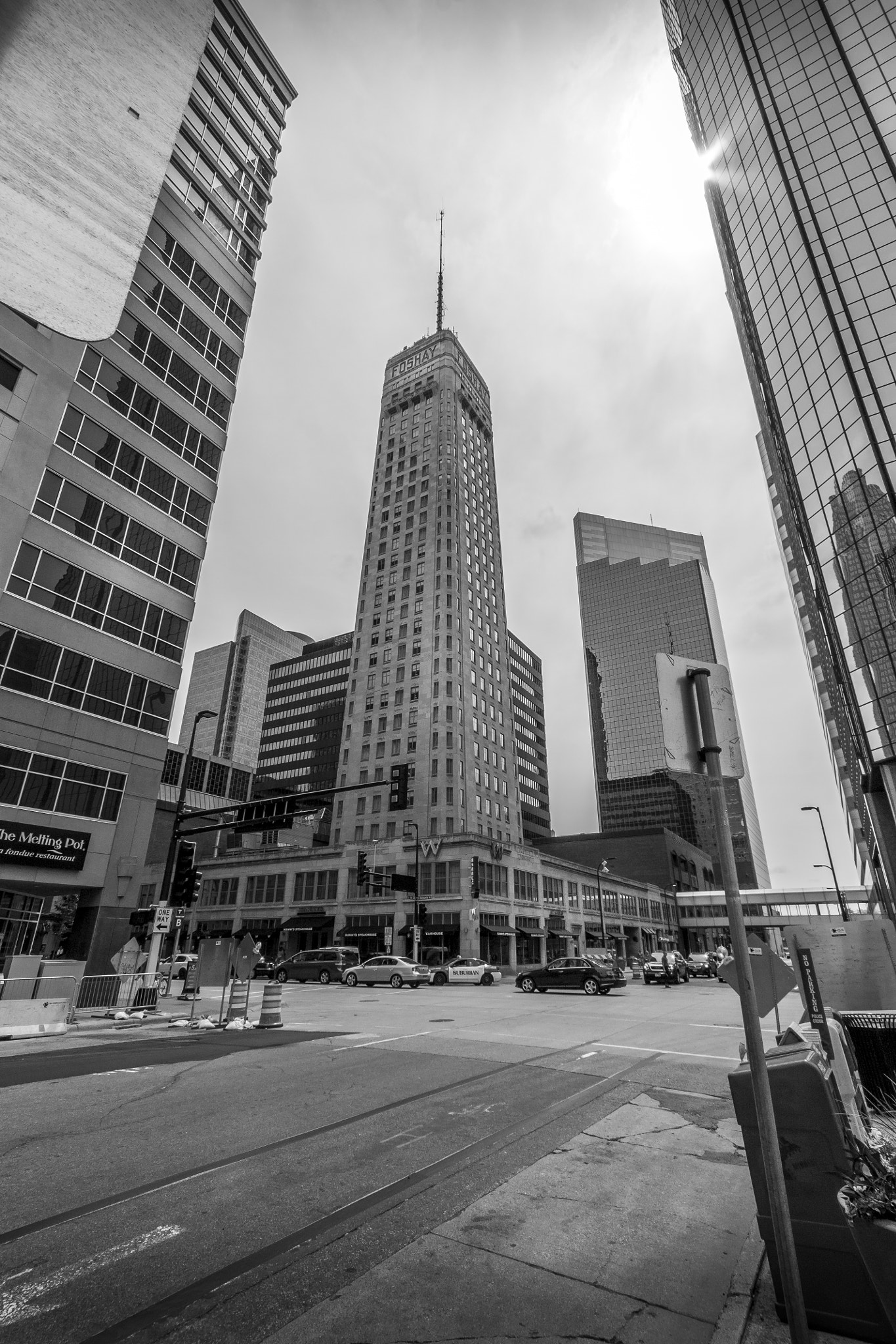 Canon EOS 1100D (EOS Rebel T3 / EOS Kiss X50) + Sigma 10-20mm F4-5.6 EX DC HSM sample photo. Foshay tower photography