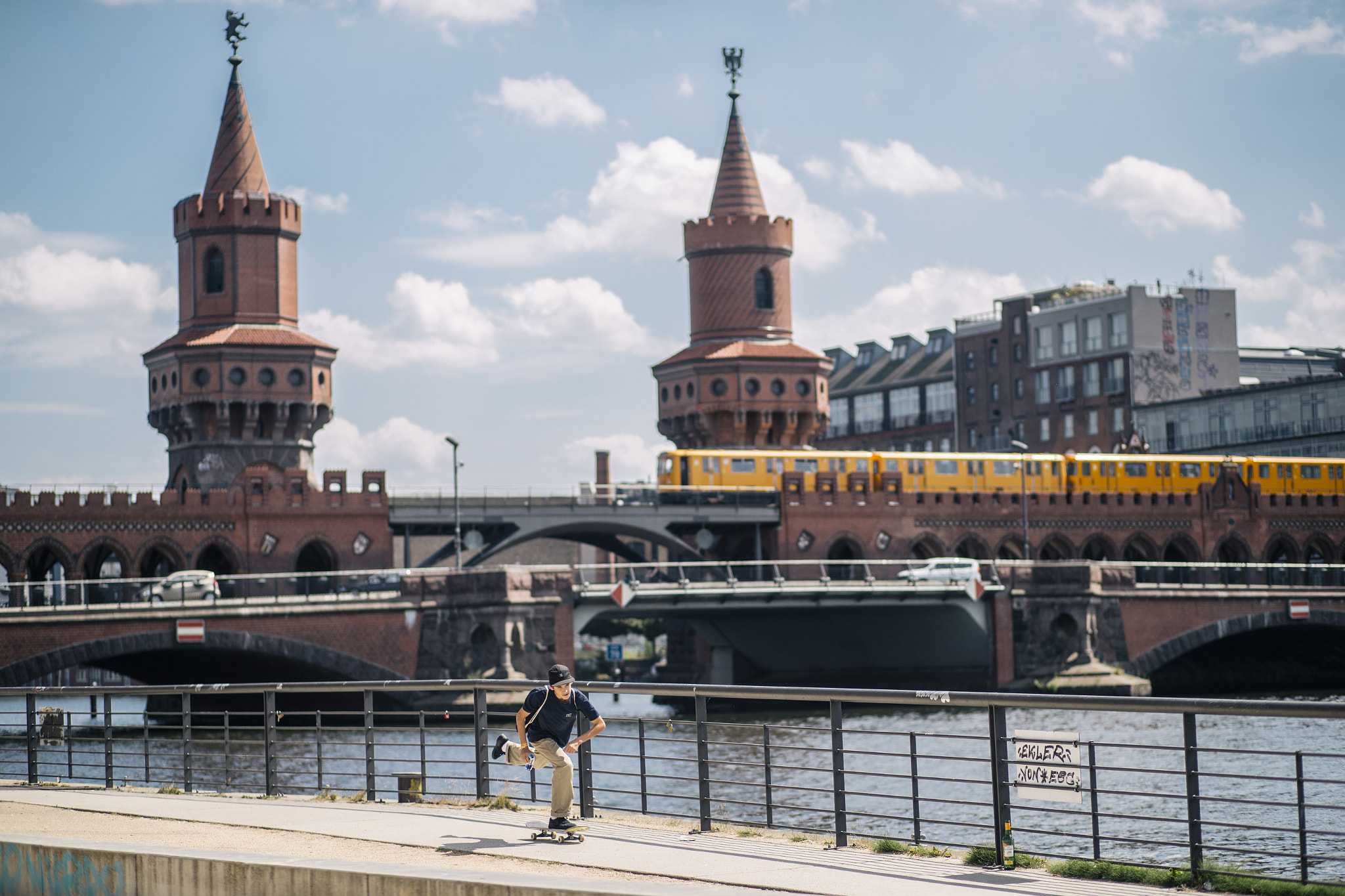 Canon EF 85mm F1.8 USM sample photo. Tim debauche in berlin photography