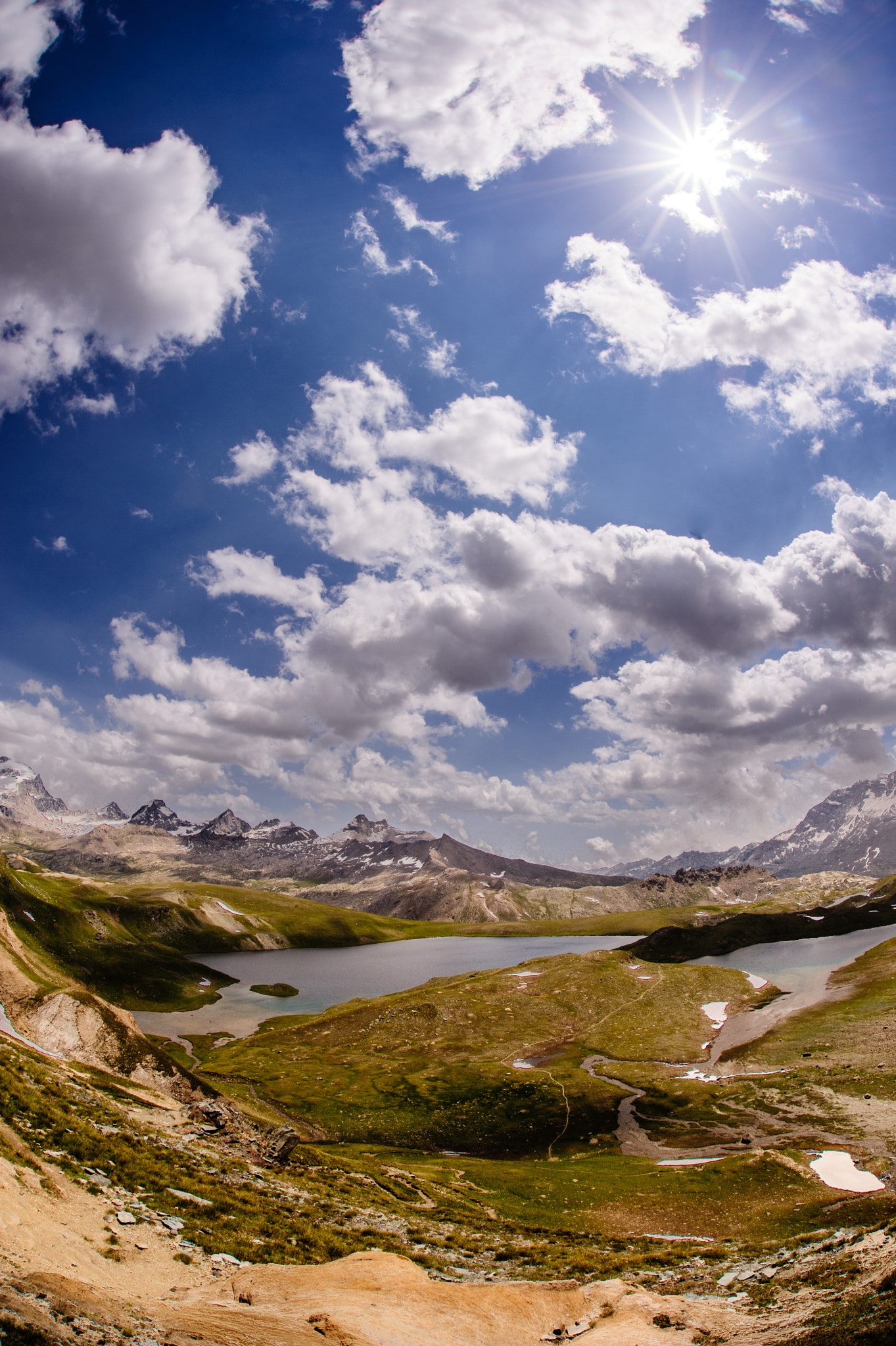 Nikon D700 + Sigma 15mm F2.8 EX DG Diagonal Fisheye sample photo. Rosset lake photography