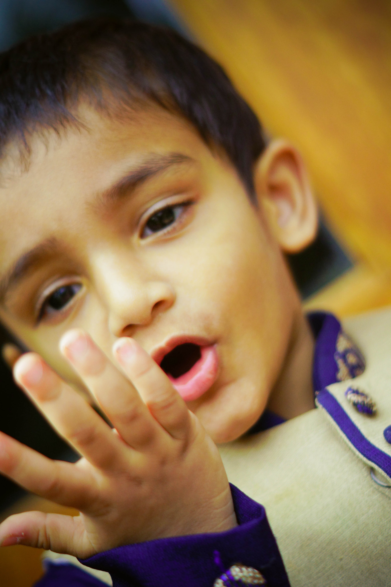 Sony SLT-A77 + Sony DT 50mm F1.8 SAM sample photo. Dil mange more! photography