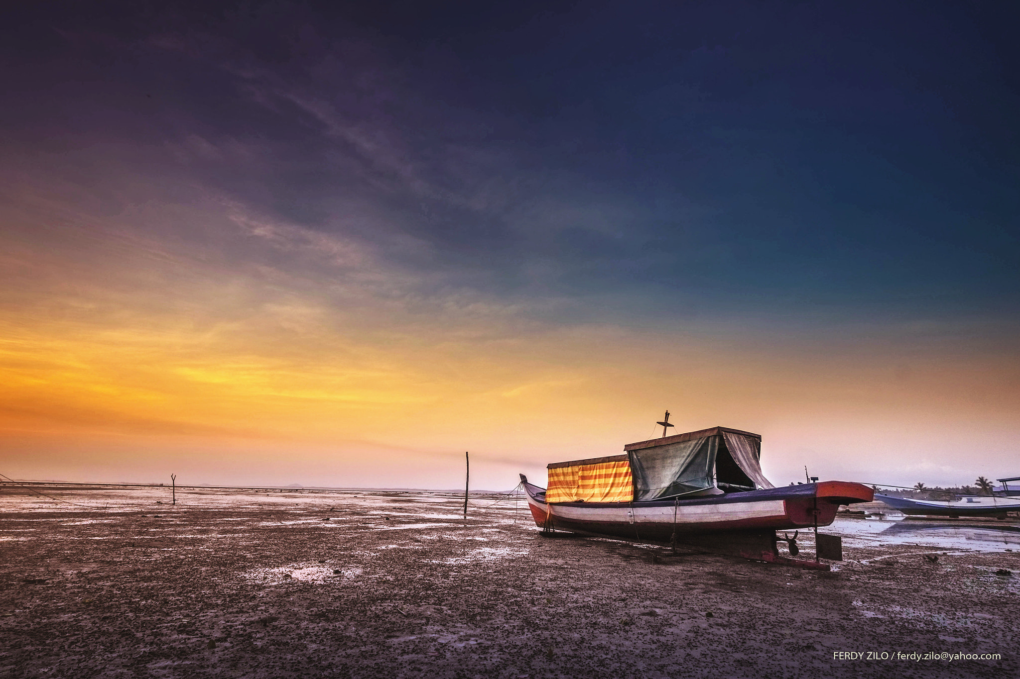 Fujifilm XF 10-24mm F4 R OIS sample photo. Waiting for the tide photography