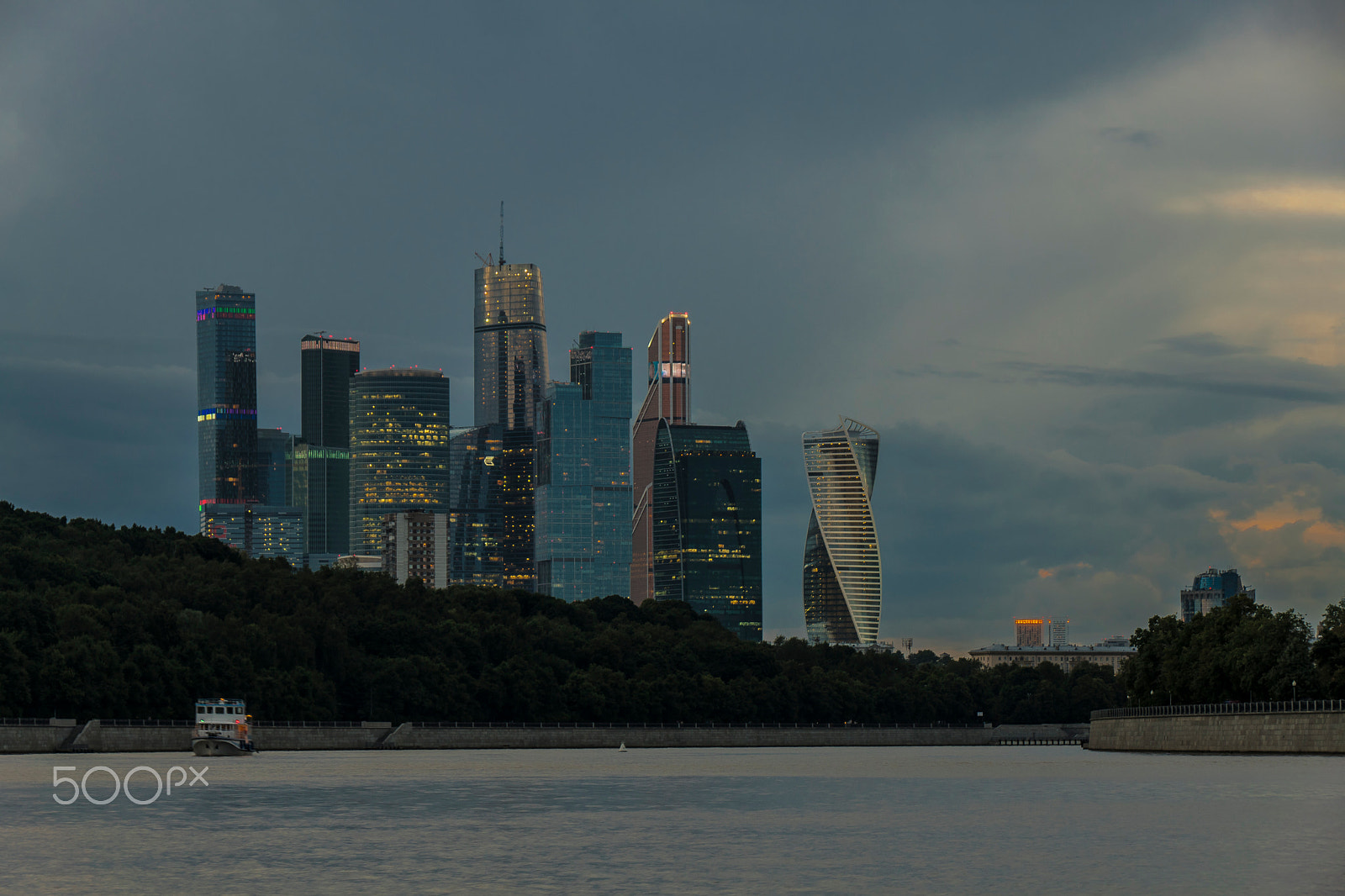 Sony DT 18-250mm F3.5-6.3 sample photo. Moscow city photography