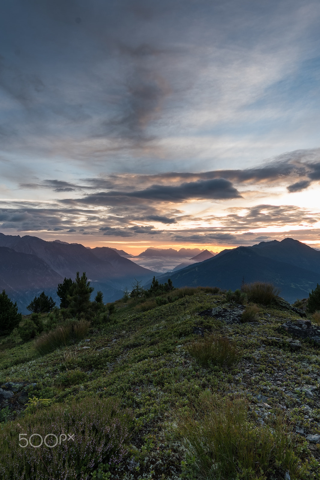 Samyang 14mm F2.8 ED AS IF UMC sample photo. Golden mountains photography