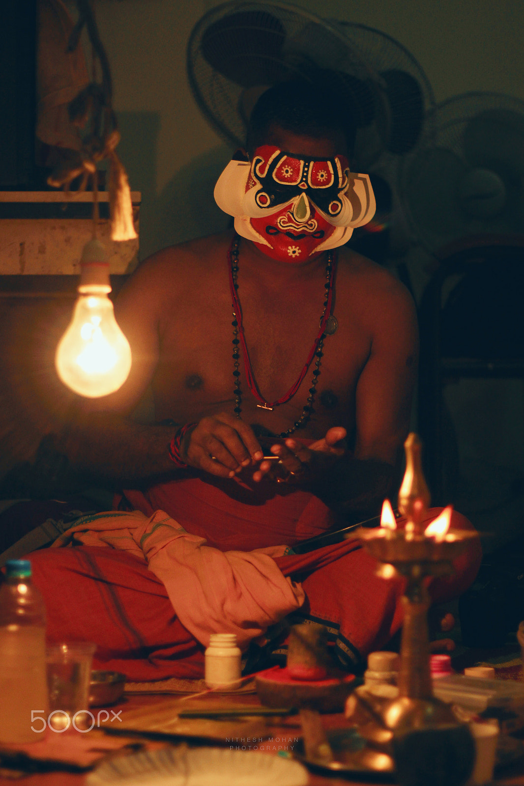 Canon EOS 600D (Rebel EOS T3i / EOS Kiss X5) + Canon EF 50mm F1.8 II sample photo. Kathakali makeup photography