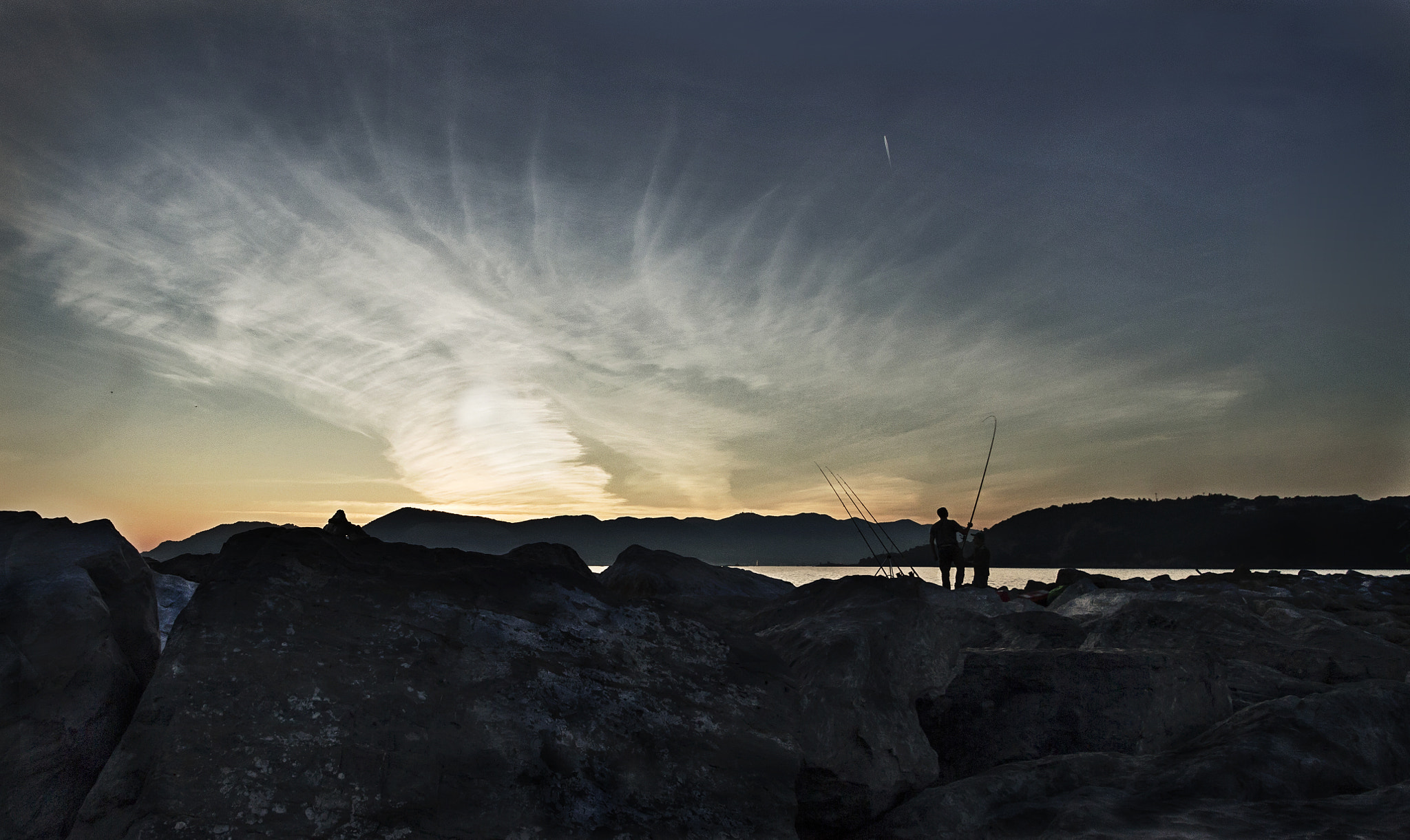 Canon EOS 650D (EOS Rebel T4i / EOS Kiss X6i) sample photo. White cloud tornado photography