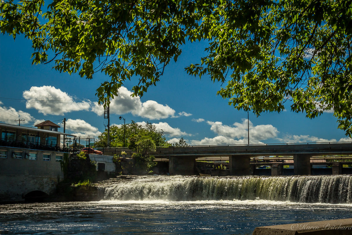 Canon EOS 100D (EOS Rebel SL1 / EOS Kiss X7) sample photo. Fenelon falls day trip photography