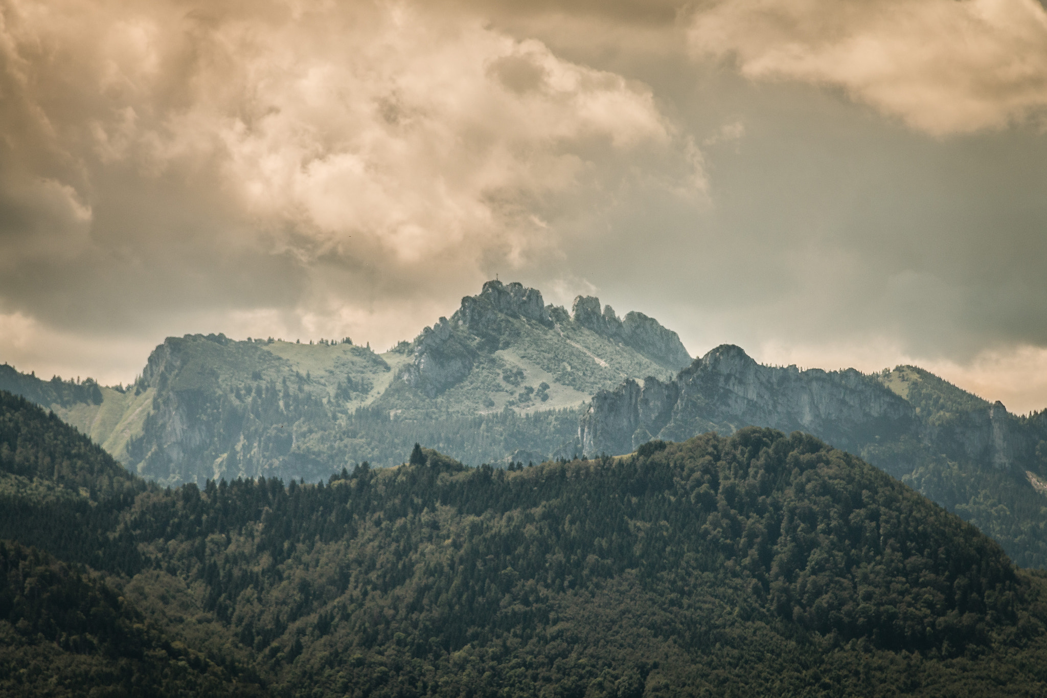 Sigma 18-125mm F3.8-5.6 DC OS HSM sample photo. Kampenwand photography