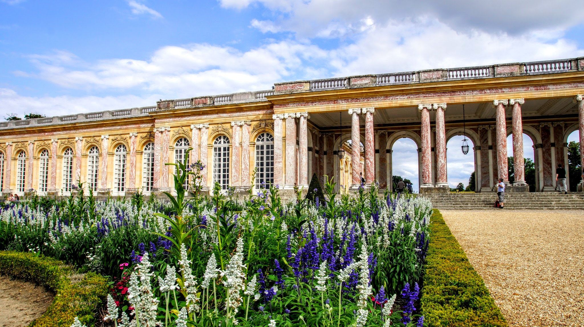 Sony DT 16-105mm F3.5-5.6 sample photo. Grand trianon versalles photography