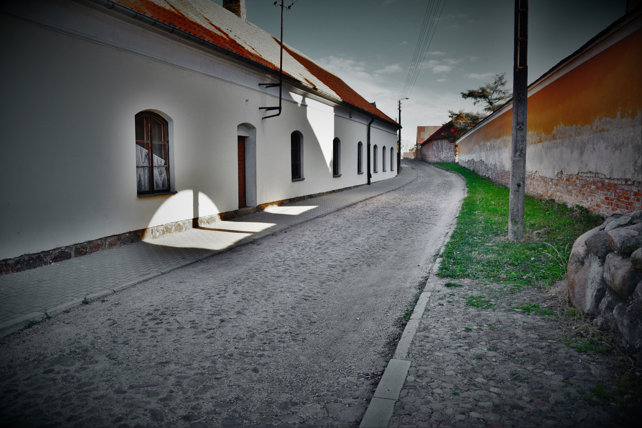 Sigma 17-70mm F2.8-4.5 DC Macro Asp. IF sample photo. Street of tykocin photography