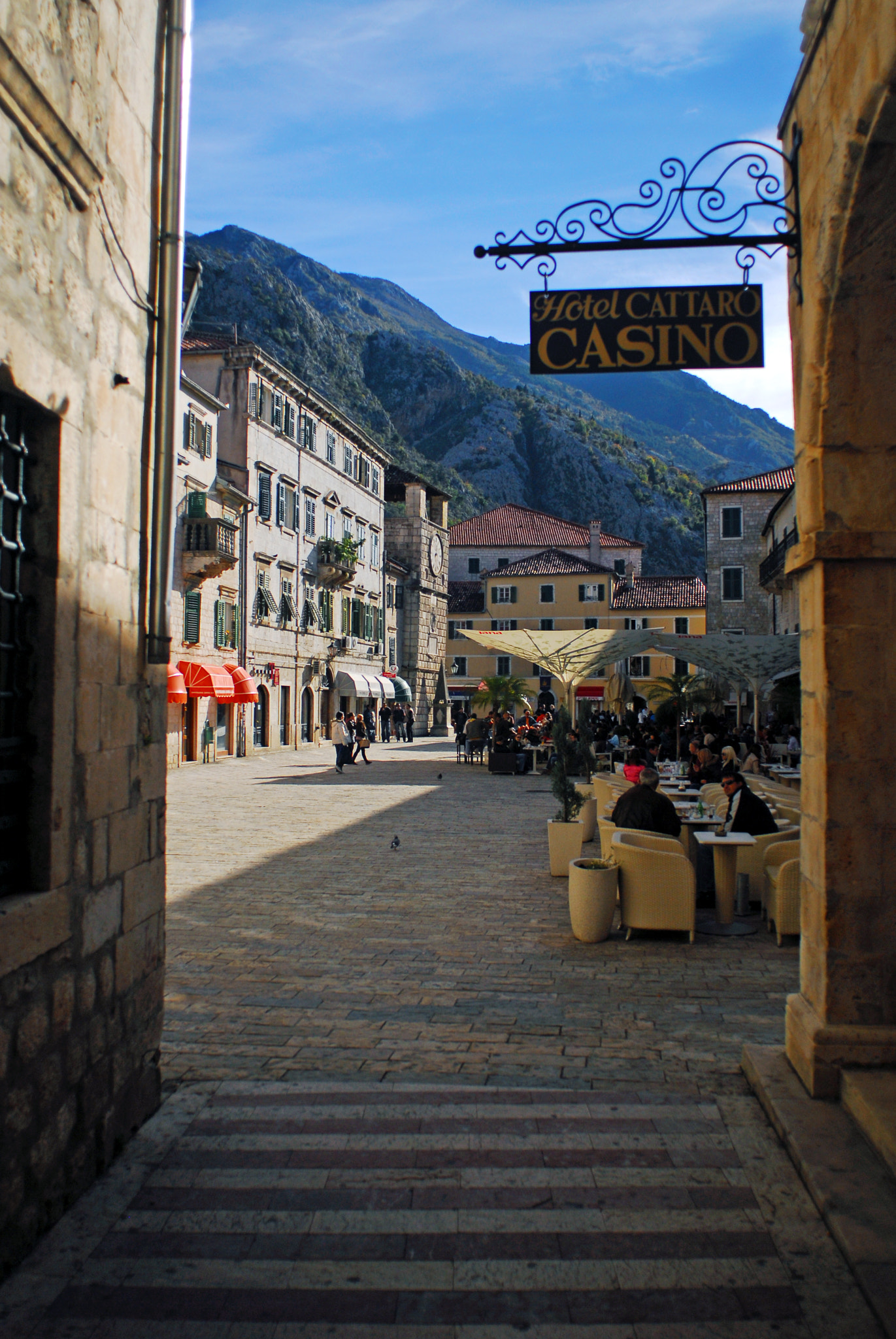 Nikon AF Nikkor 20mm F2.8D sample photo. Kotor photography