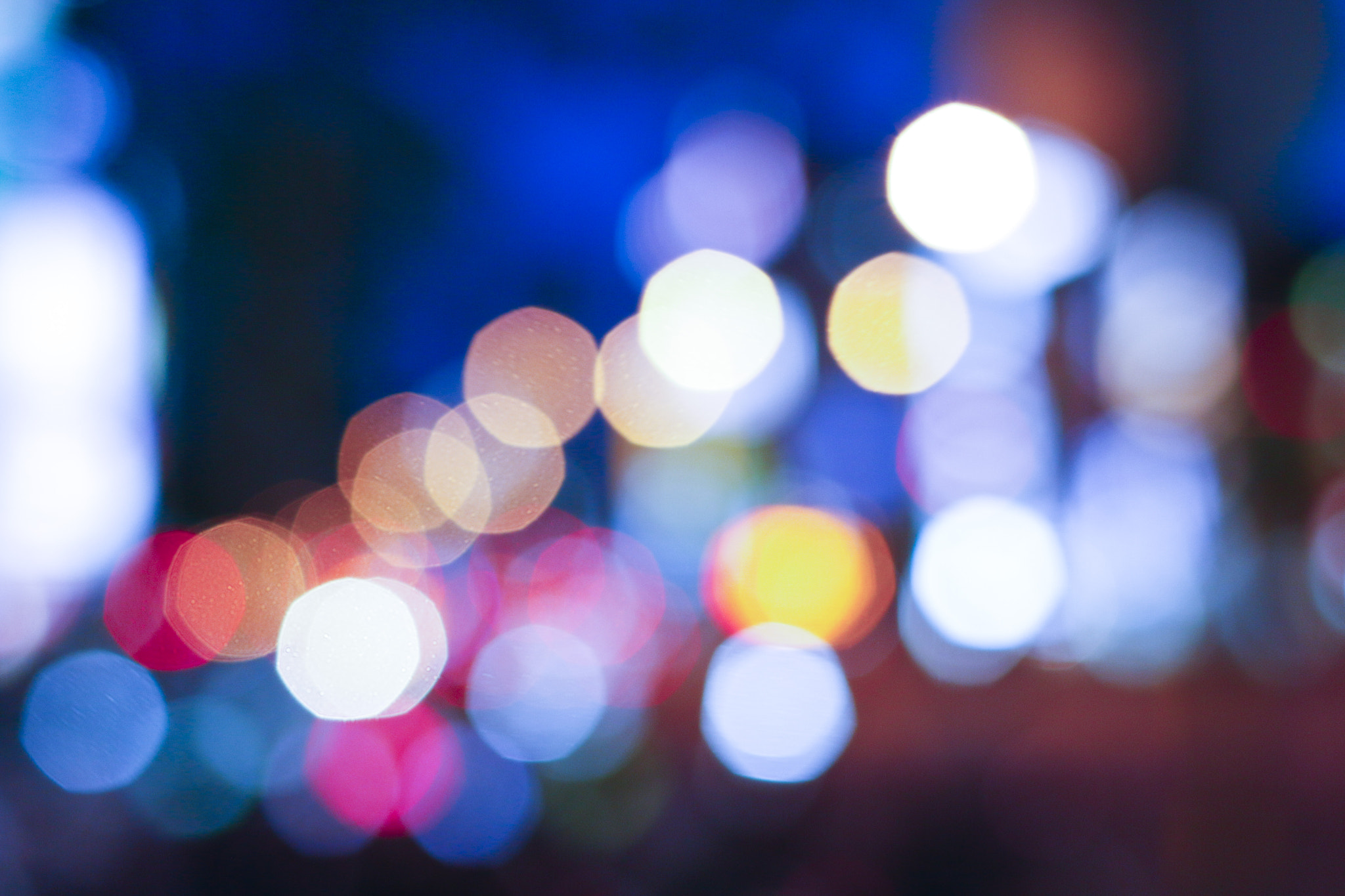 Canon EOS 70D + Canon EF 28mm F1.8 USM sample photo. 夜晚形成night form photography