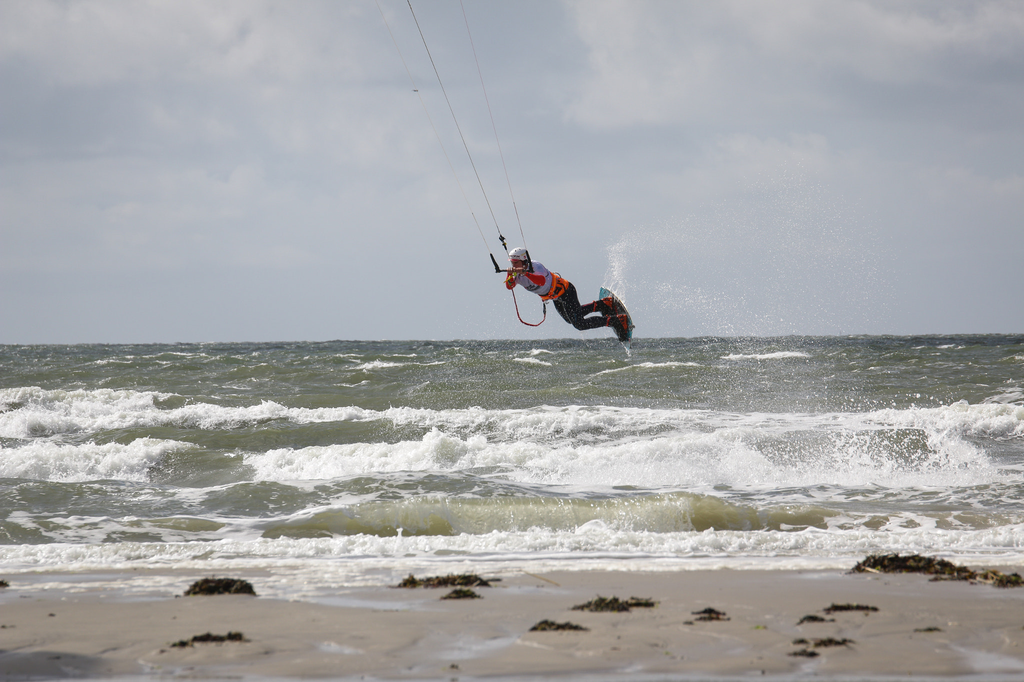 Canon TAMRON SP 70-200mm F/2.8 Di VC USD A009 sample photo. St. peter ording kite cup photography