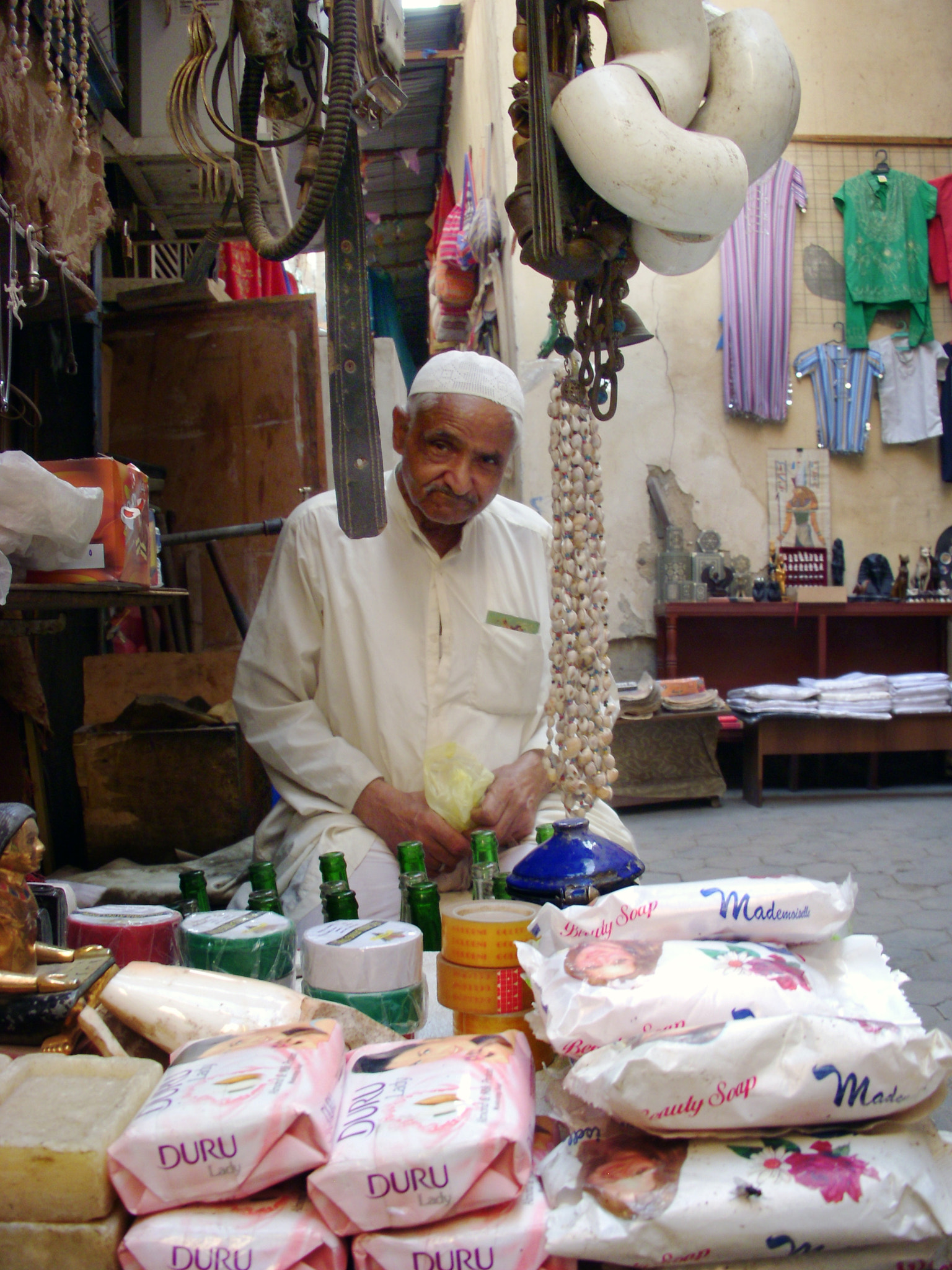 Nikon COOLPIX S50 sample photo. Small business in cairo photography