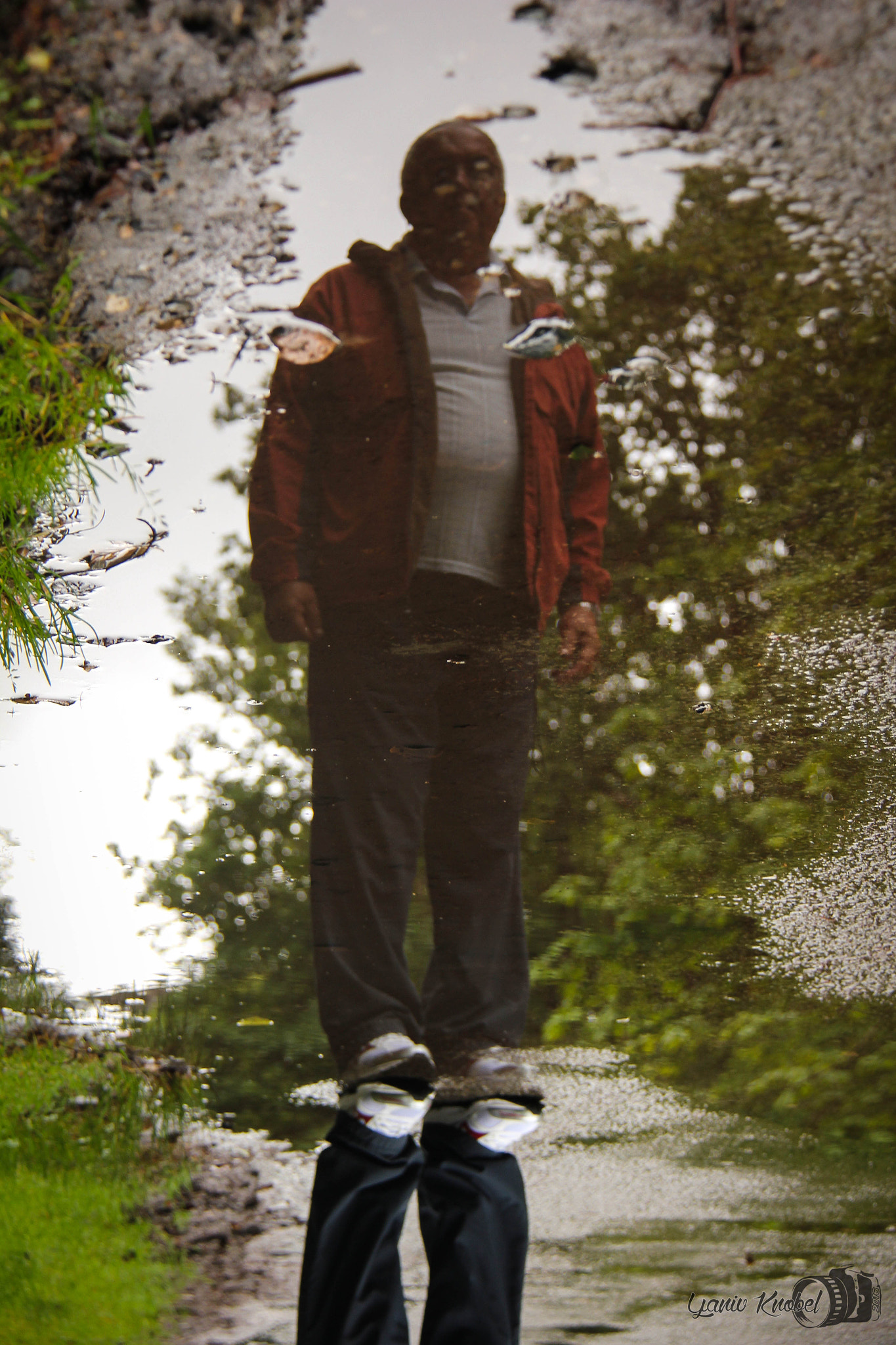 Canon EOS 550D (EOS Rebel T2i / EOS Kiss X4) sample photo. Fatherly reflection photography