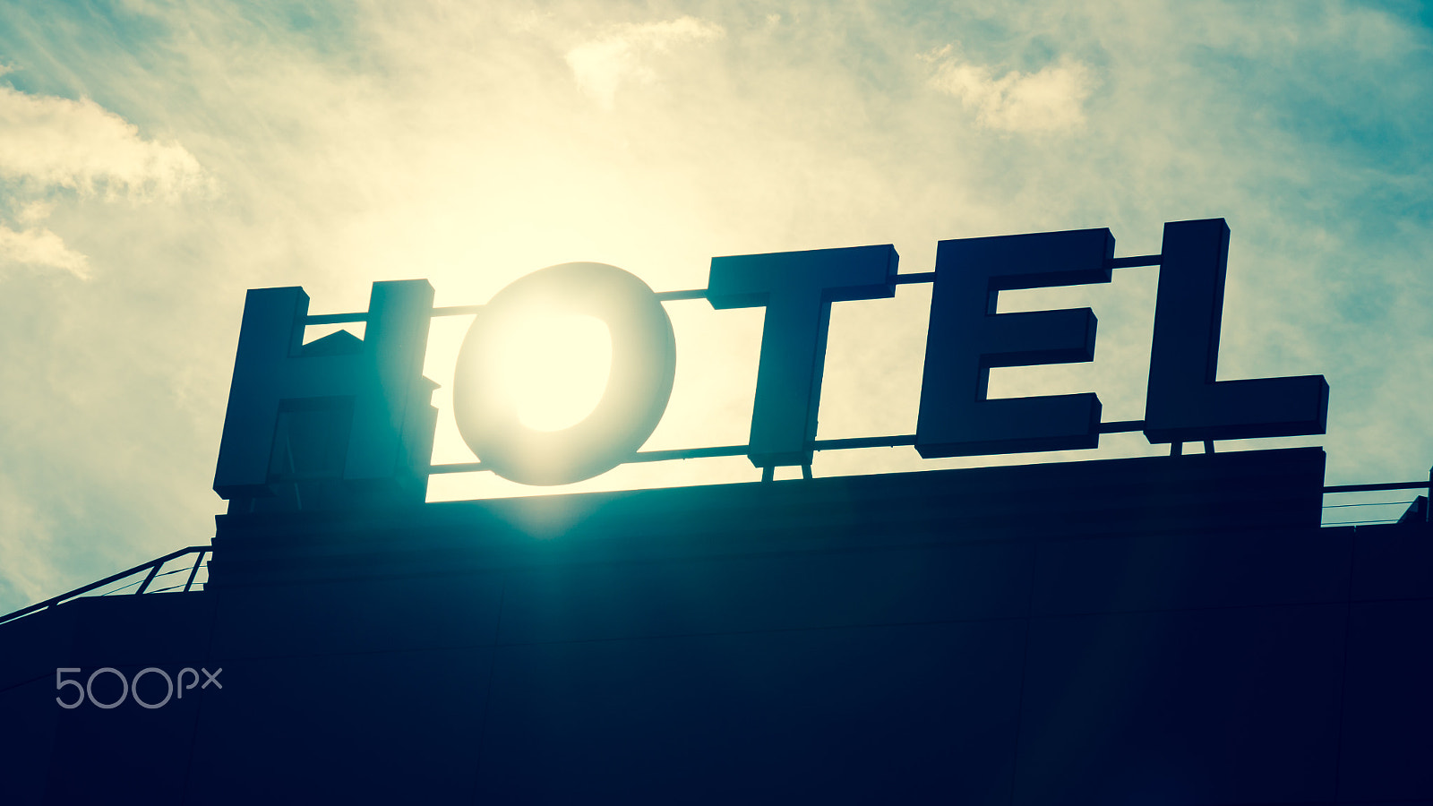 Sony DT 16-105mm F3.5-5.6 sample photo. Hotel sign photography