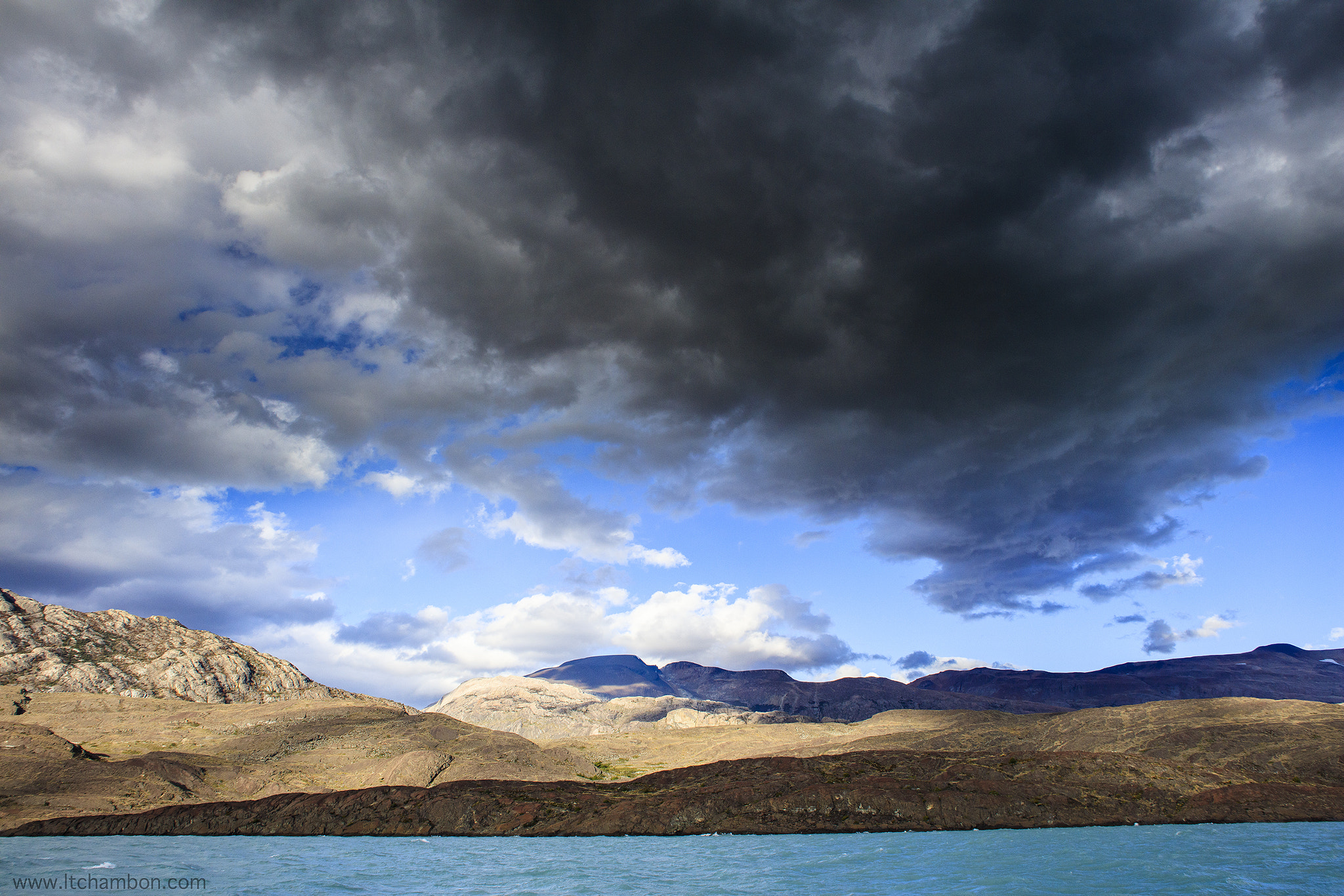 Sigma 24-70mm F2.8 EX DG Macro sample photo. Lac viedma - patagonie - argentine photography