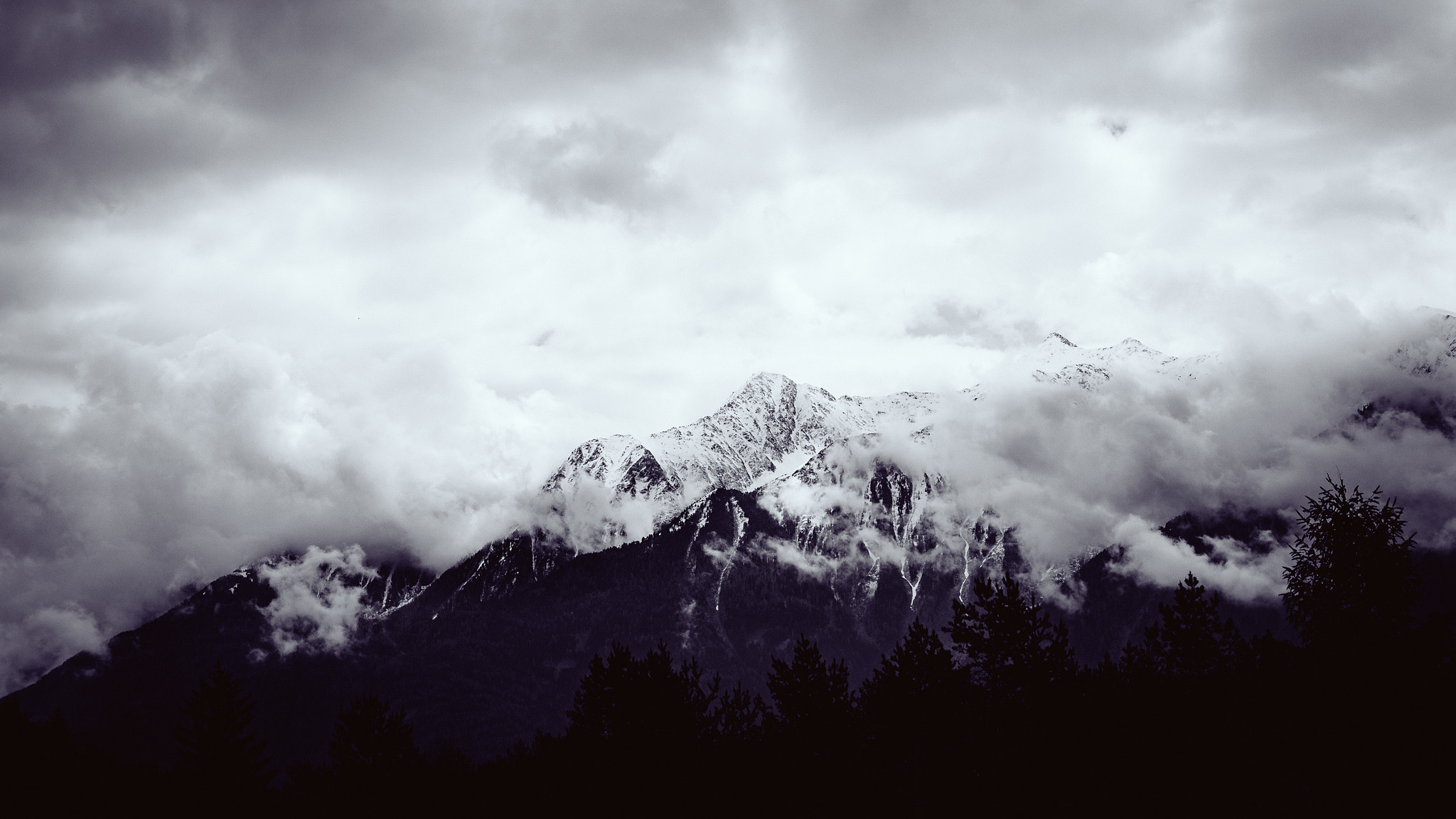 Panasonic Lumix G X Vario 12-35mm F2.8 ASPH Power OIS sample photo. Mountain range no.2 photography